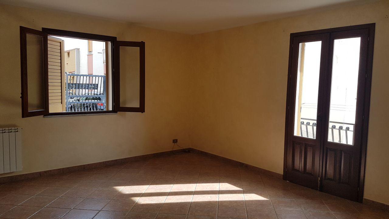 Salita Sant'Antonino 3vani con terrazzo posto auto