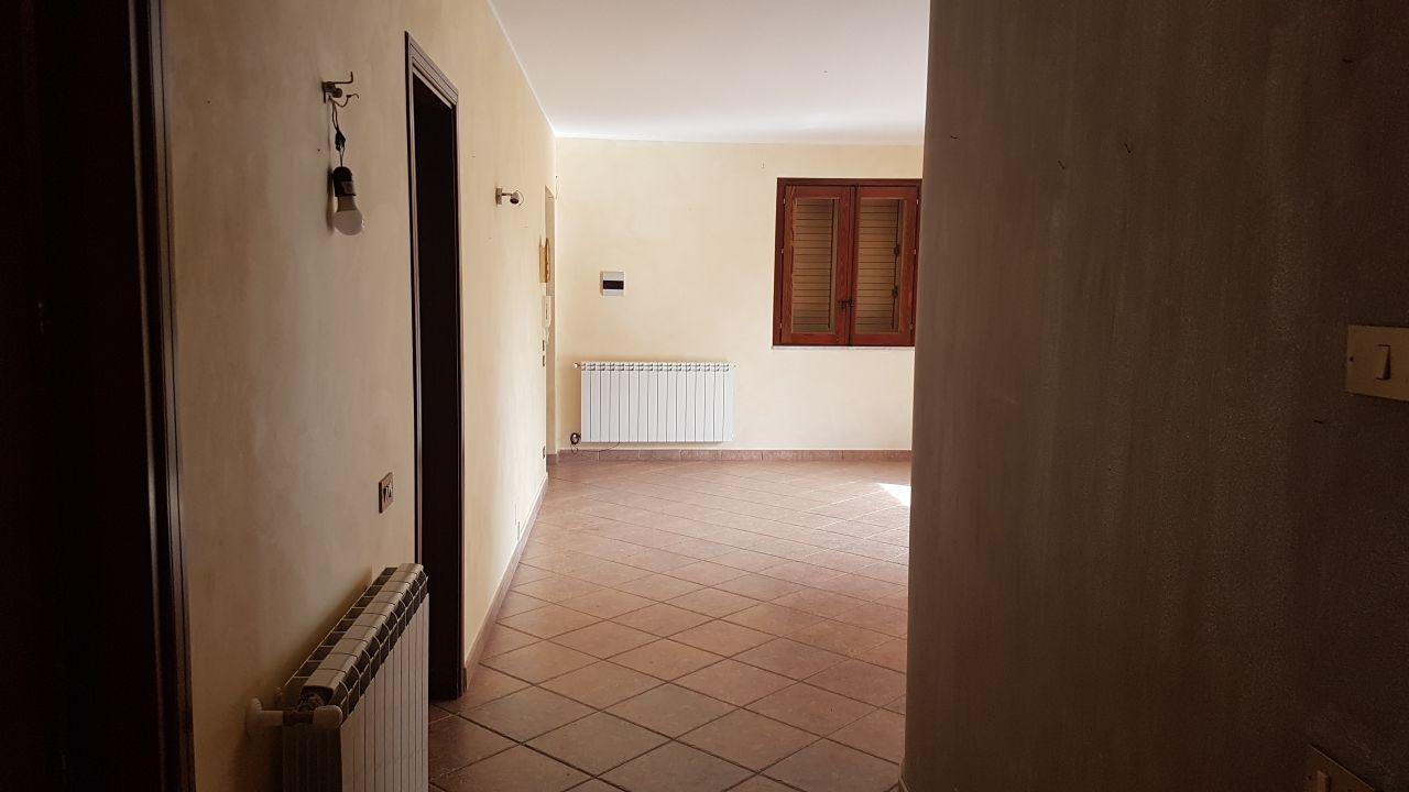 Salita Sant'Antonino 3vani con terrazzo posto auto