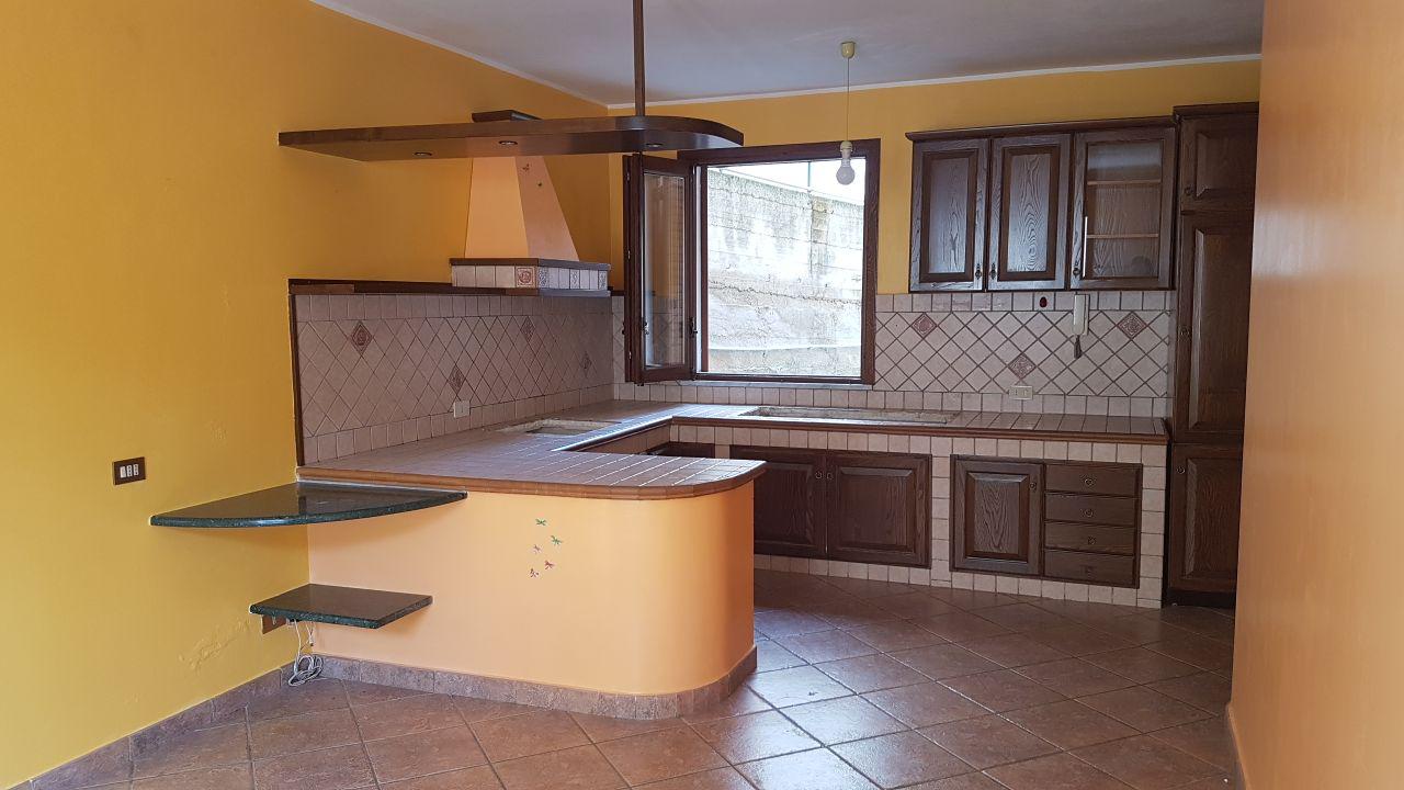 Salita Sant'Antonino 3vani con terrazzo posto auto