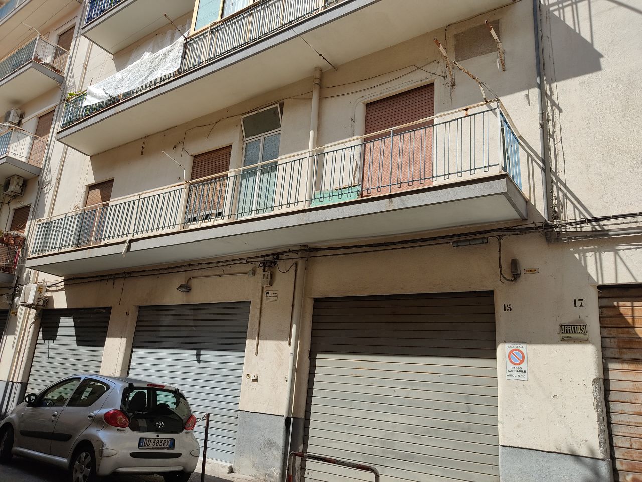 Via Venero, 2 vani, cucina abitabile e ripostiglio