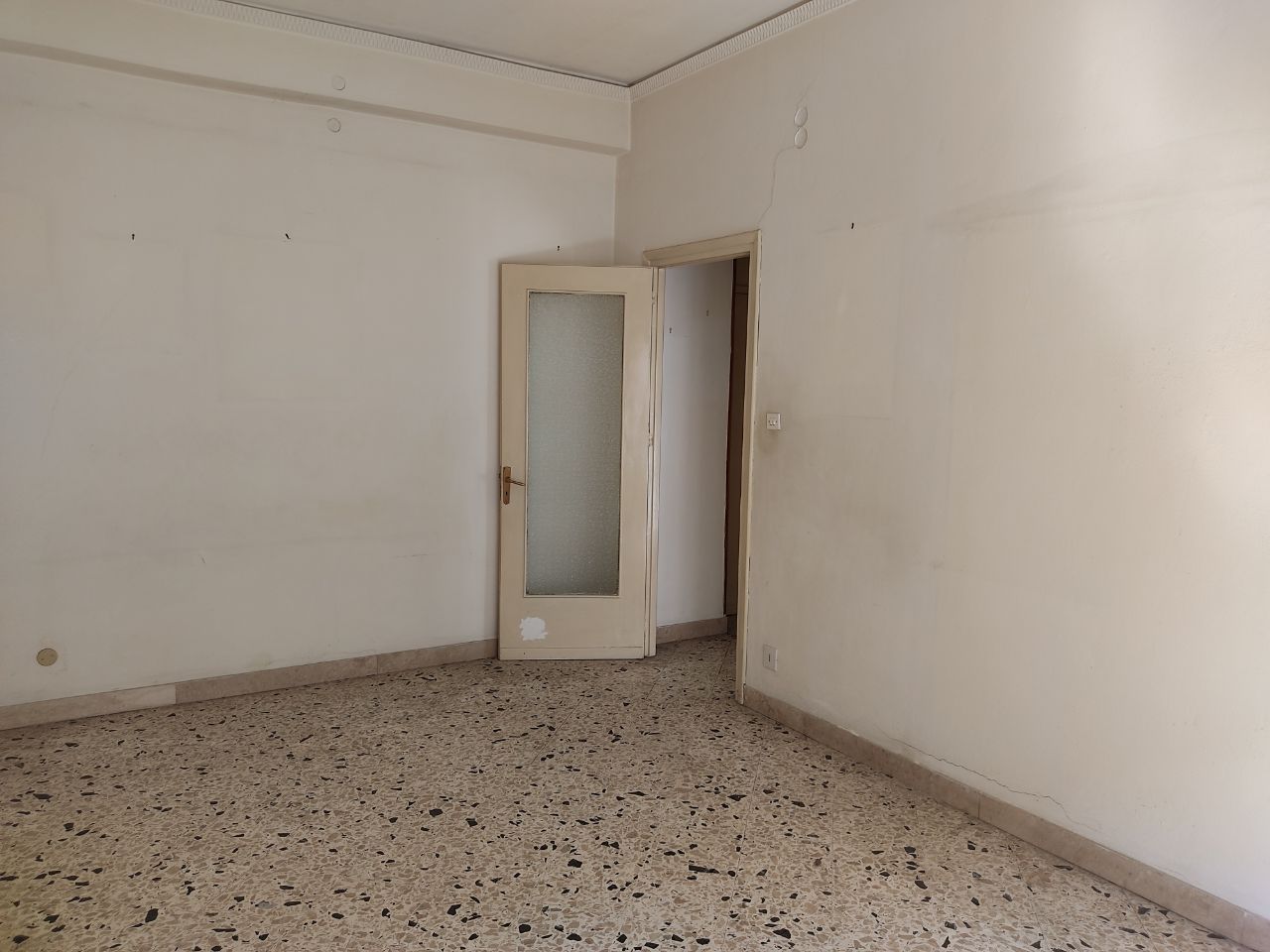 Via Venero, 2 vani, cucina abitabile e ripostiglio