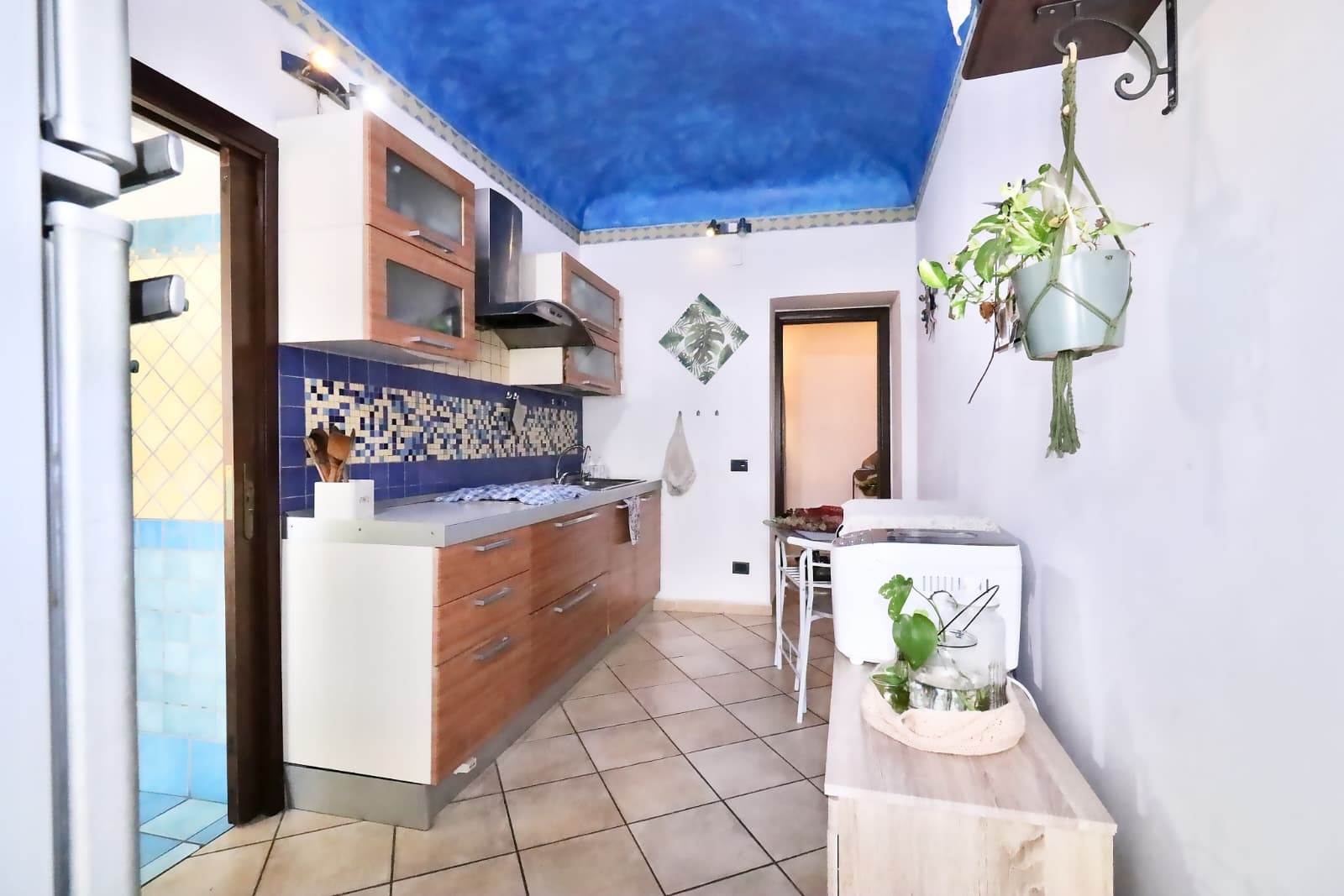 Corso Calatafimi, 2 locali arredato utilizzabile anche come investimento