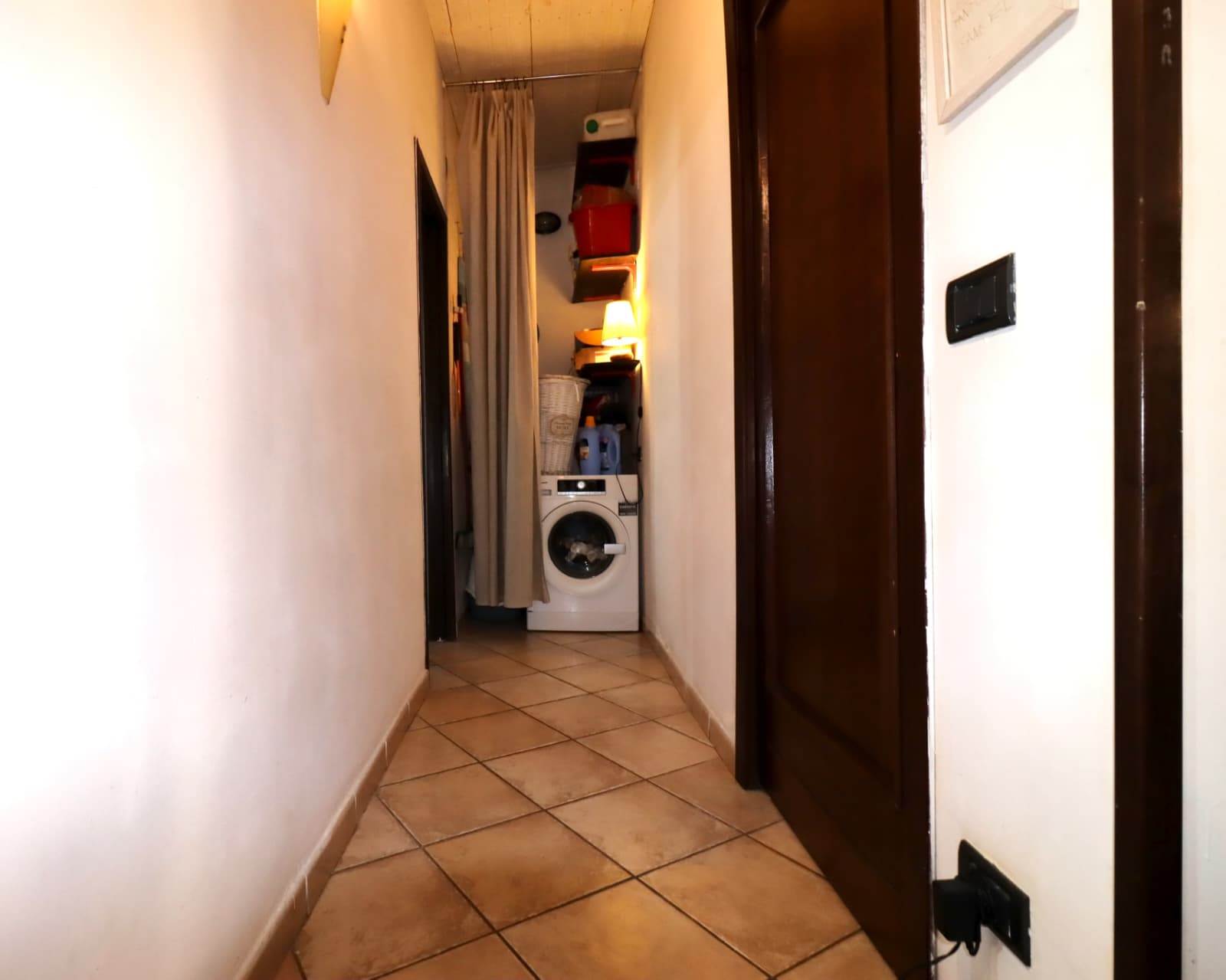 Corso Calatafimi, 2 locali arredato utilizzabile anche come investimento