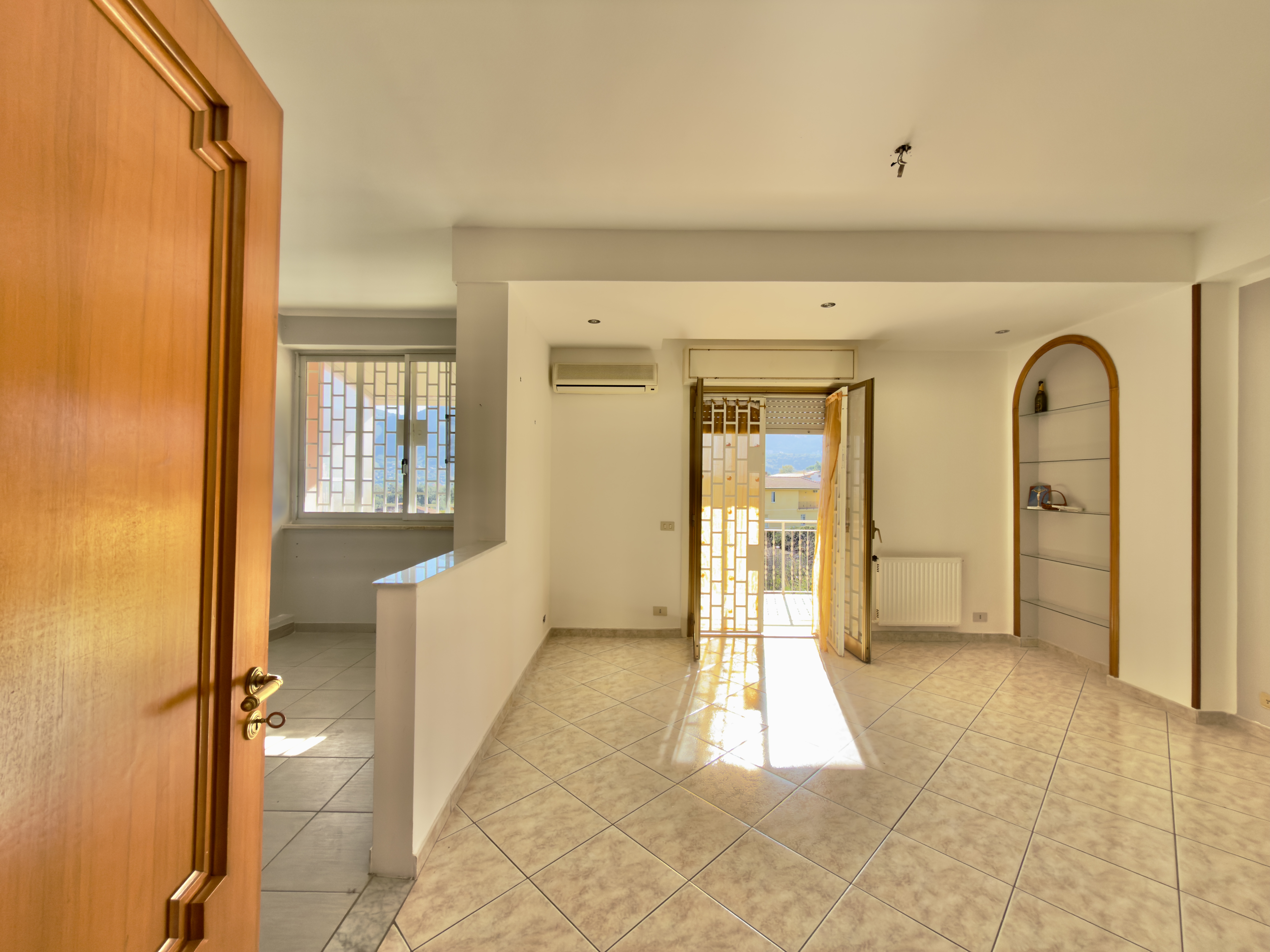 Via Santa Liberata, 3 locali in villa con giardino