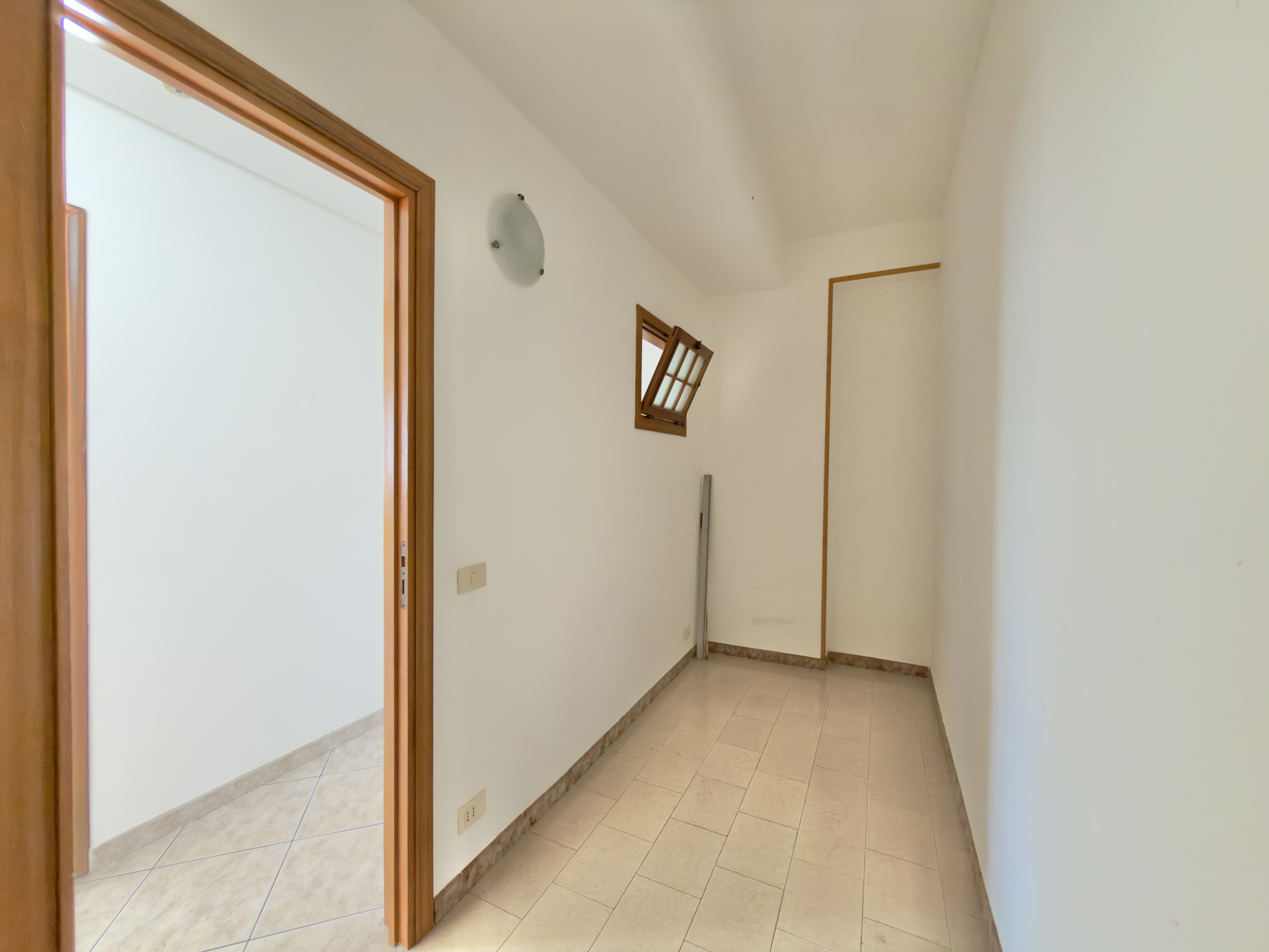 Via Santa Liberata, 3 locali in villa con giardino