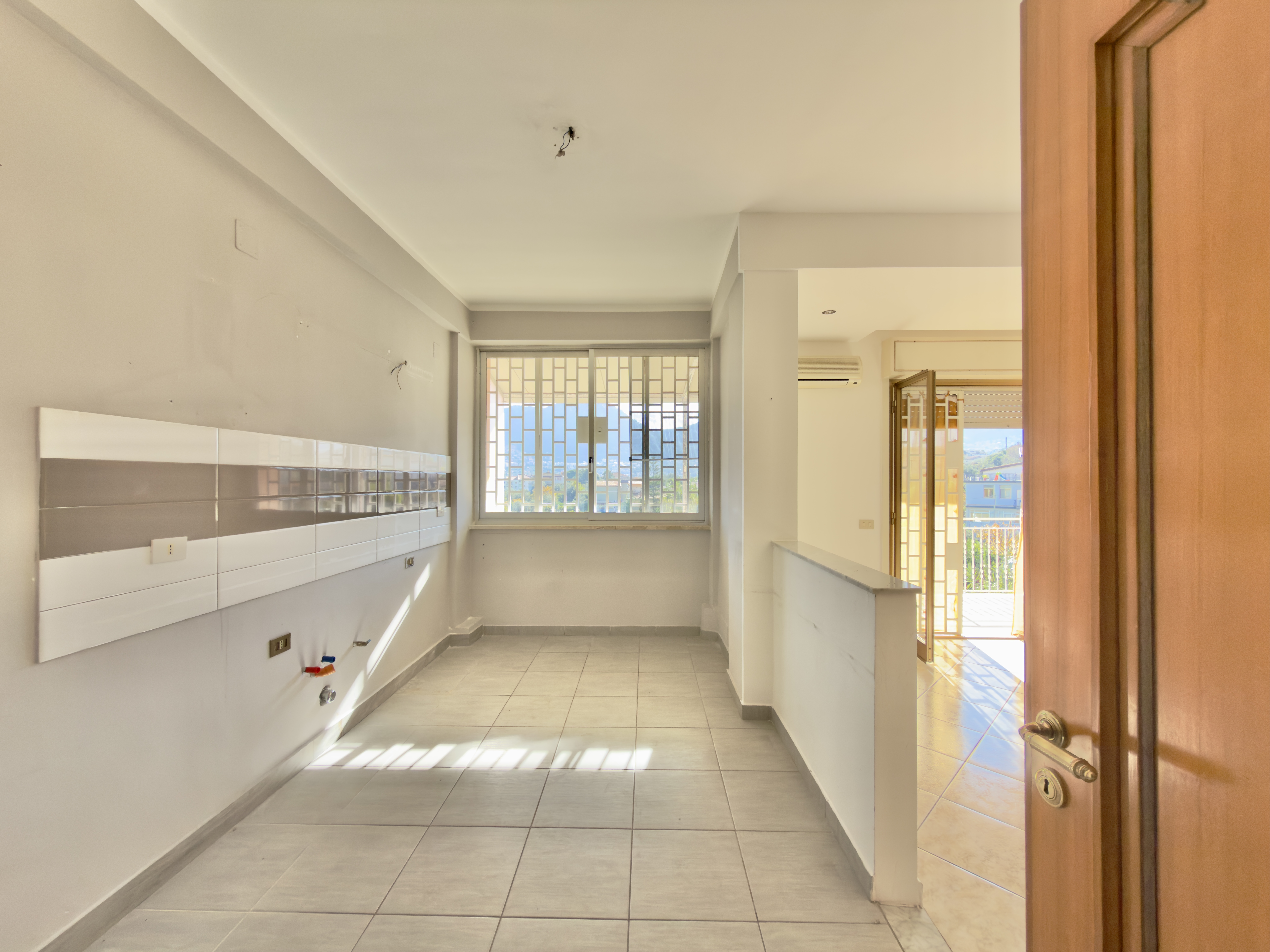Via Santa Liberata, 3 locali in villa con giardino