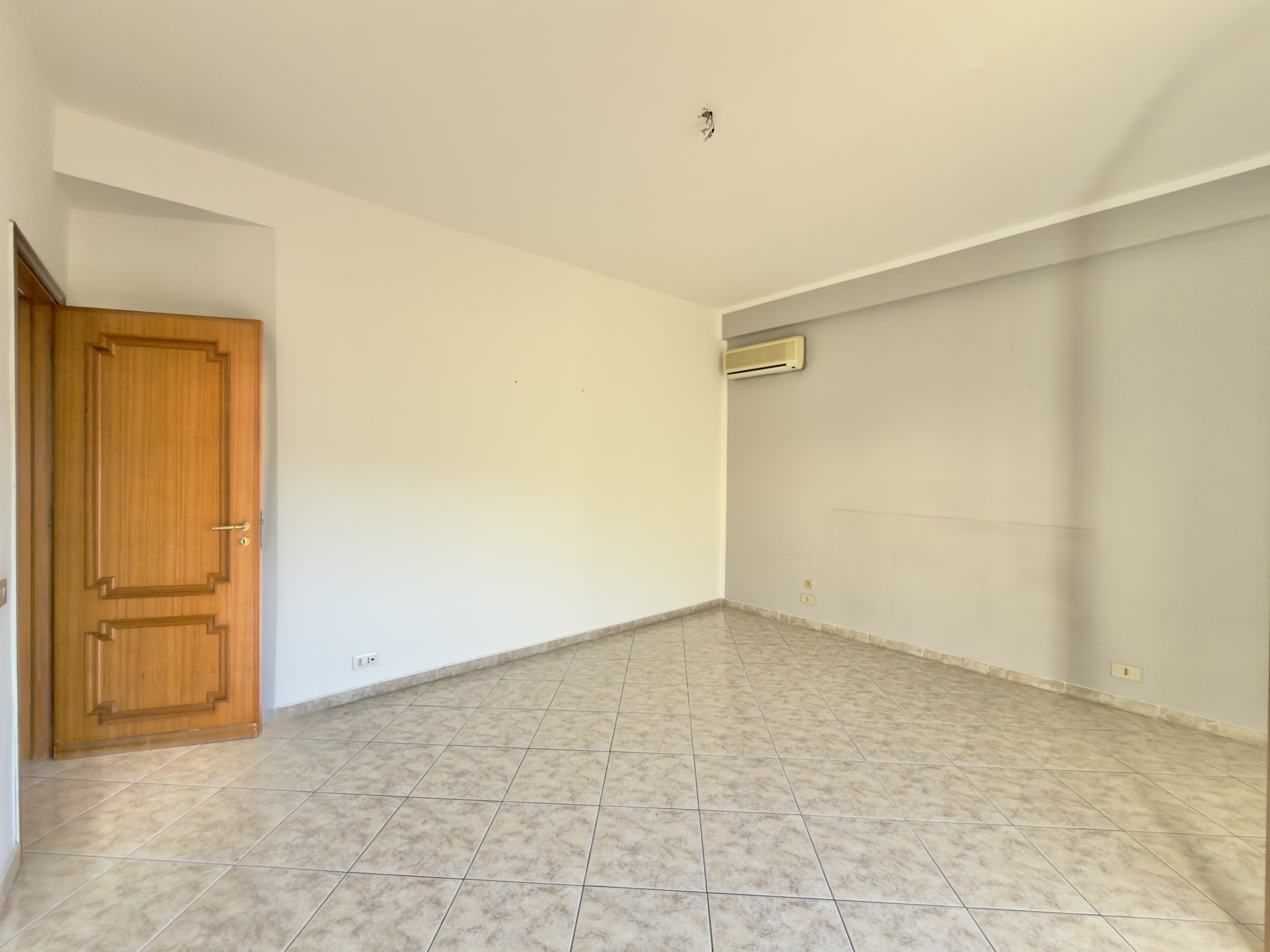 Via Santa Liberata, 3 locali in villa con giardino