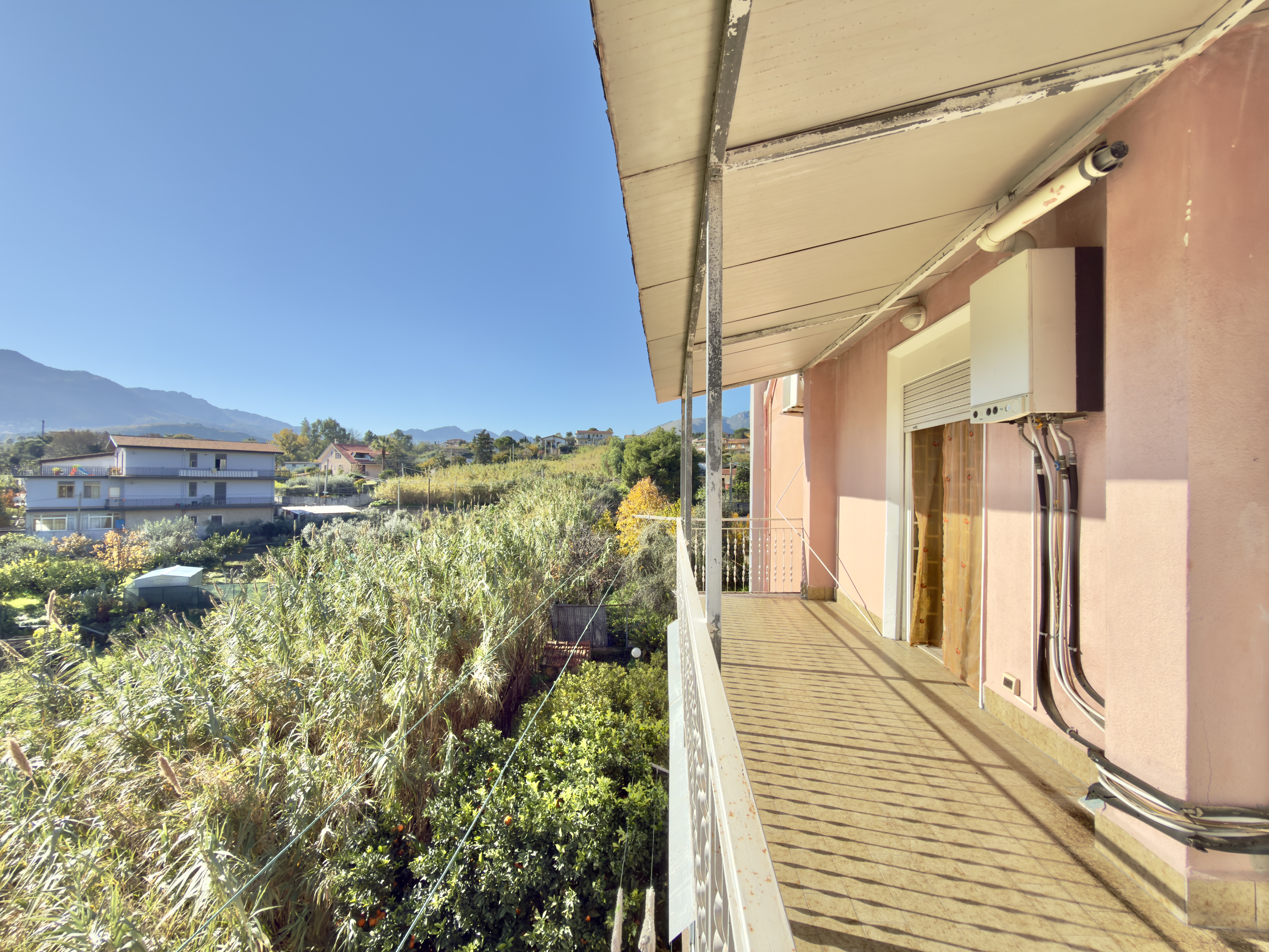 Via Santa Liberata, 3 locali in villa con giardino