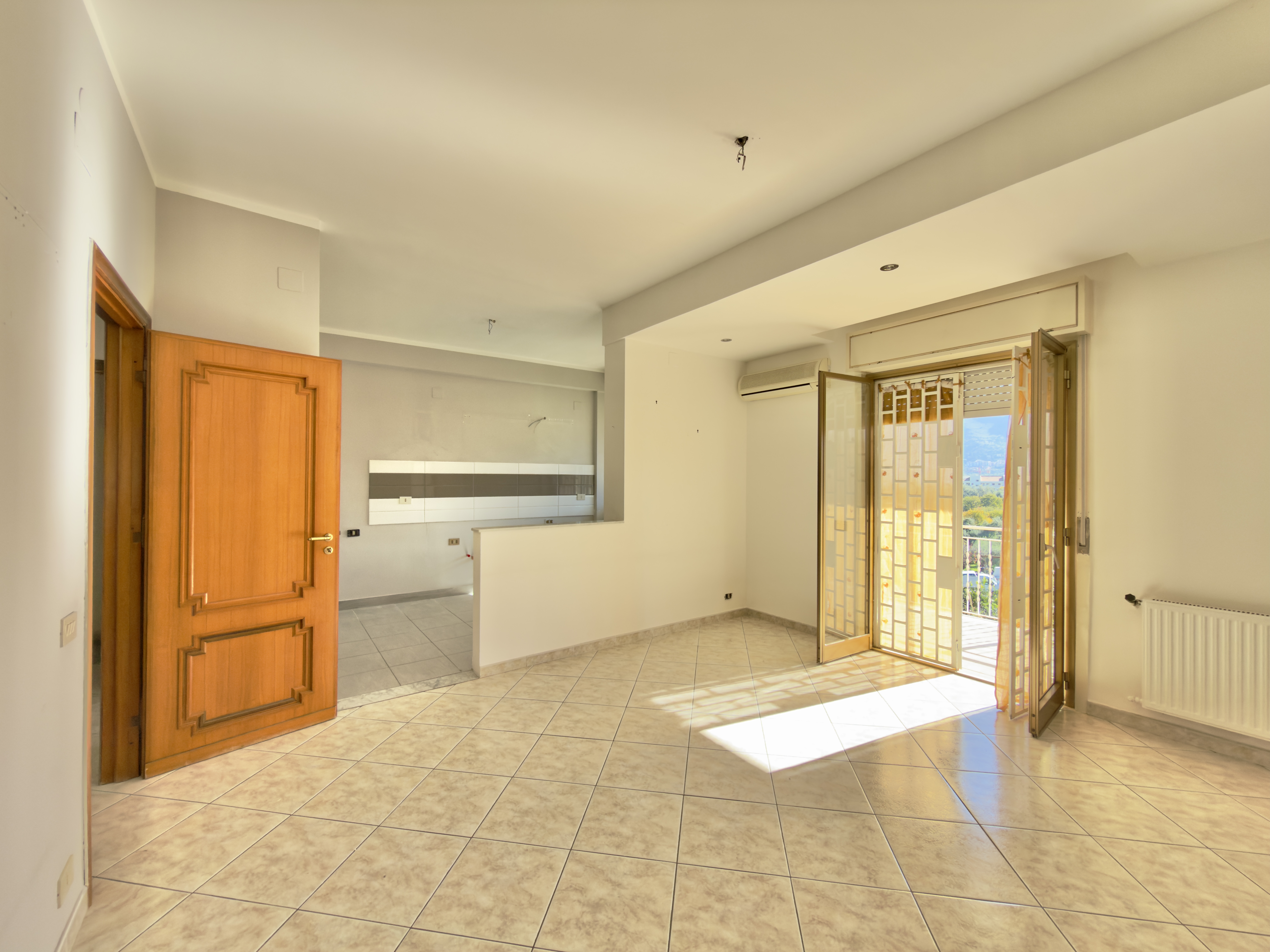 Via Santa Liberata, 3 locali in villa con giardino
