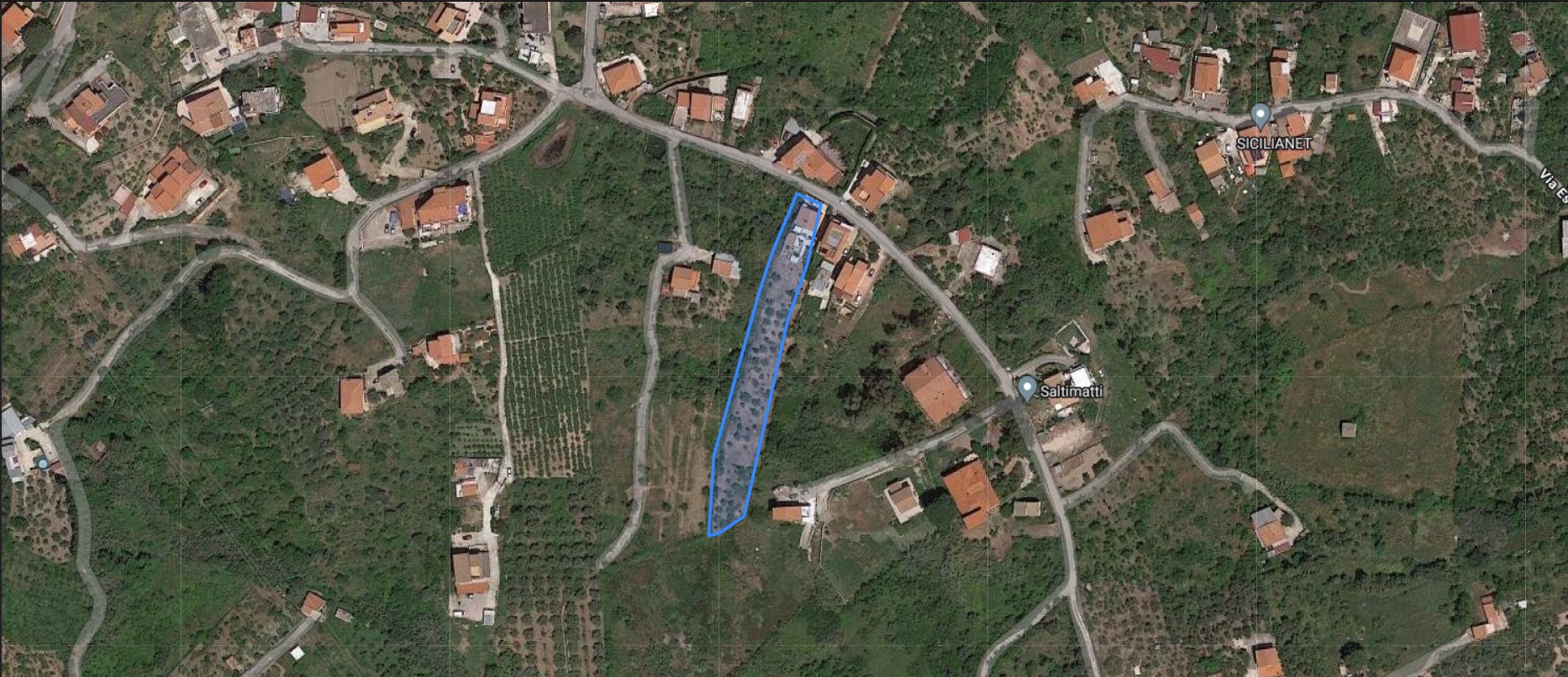 Via E. Cretazze, villino bifamiliare con magazzino