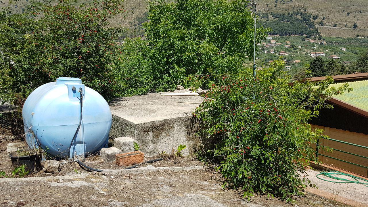 Strada Vicinale Barone, villino per villeggiatura