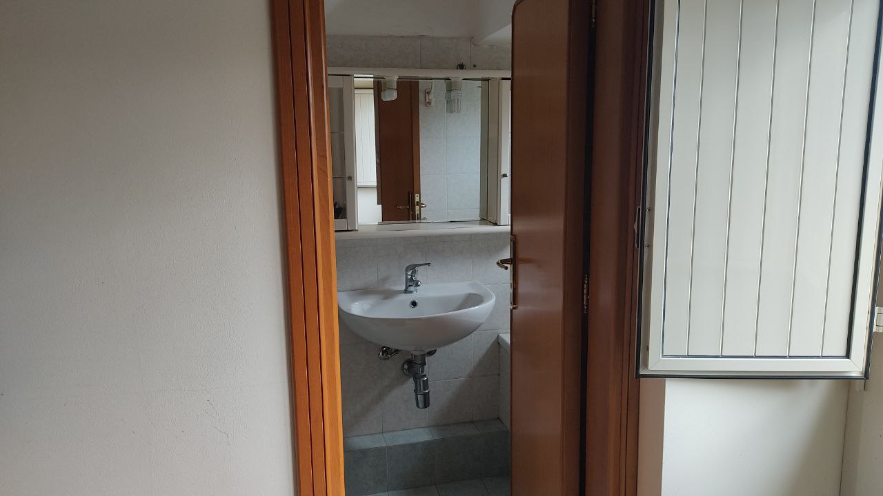 Via Odigitria, 2 locali arredato in centro storico