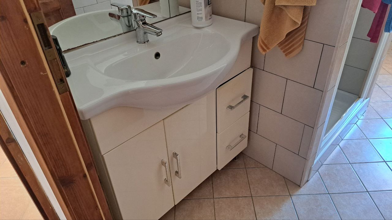 Via Esterna Sant'Elia villino con cucina abitabile