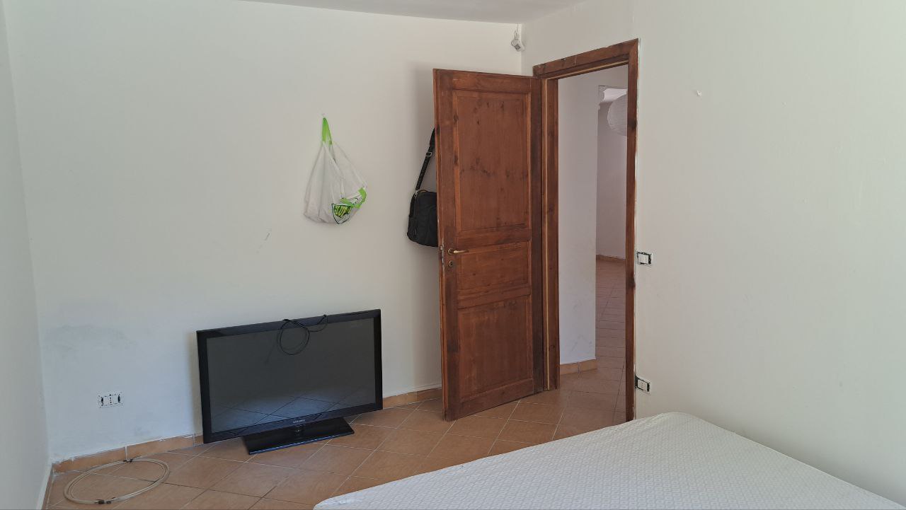 Via Esterna Sant'Elia villino con cucina abitabile