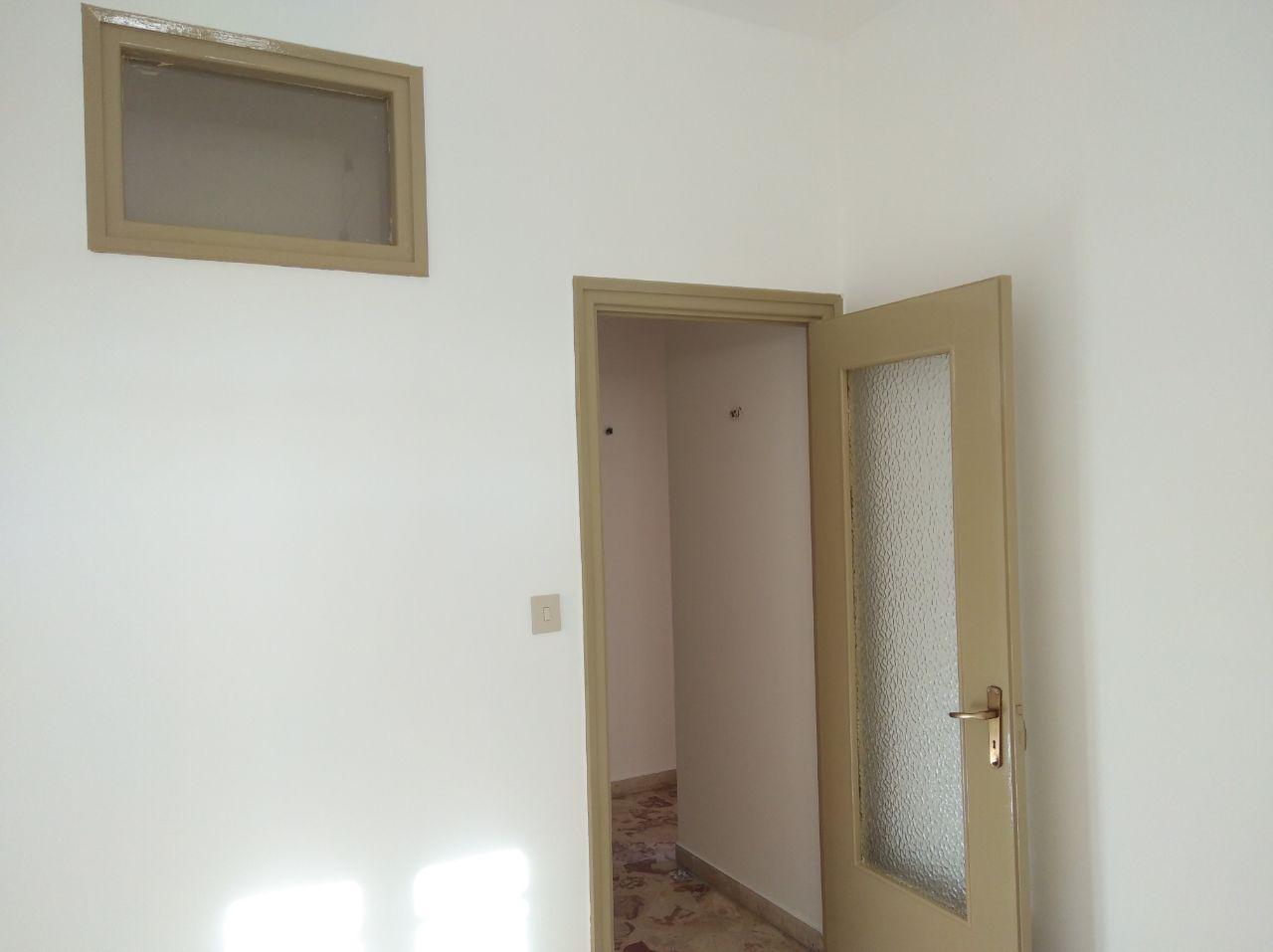 Via Antonio Veneziano, confortevole due vani