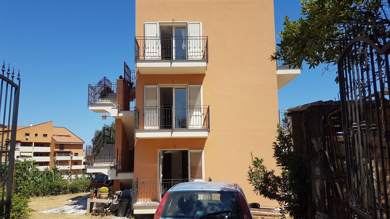 Via PonteParco recente e luminosa porzione di casa