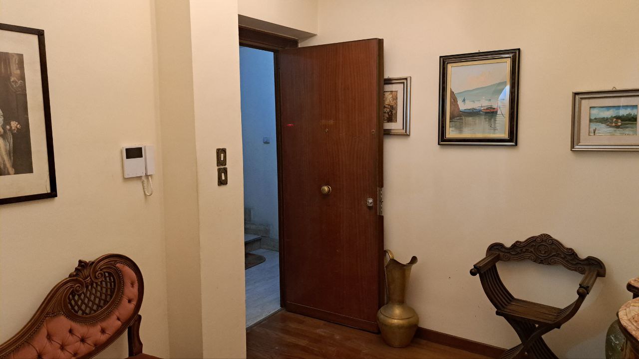 Via Venero grande 4 locali 2 servizi e ripostiglio
