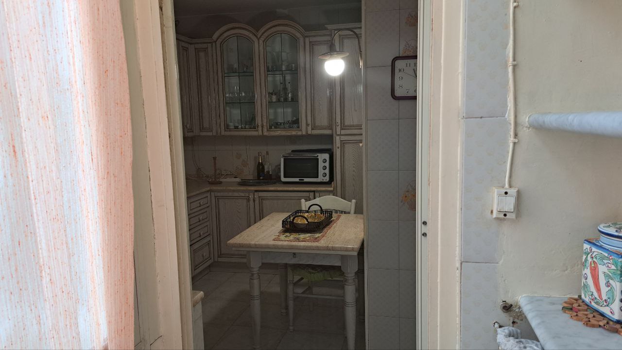Via Venero grande 4 locali 2 servizi e ripostiglio