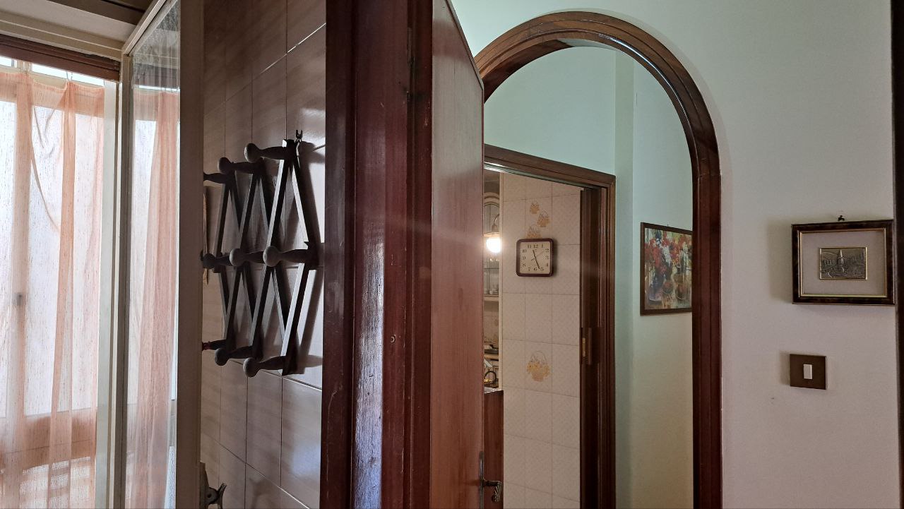 Via Venero grande 4 locali 2 servizi e ripostiglio