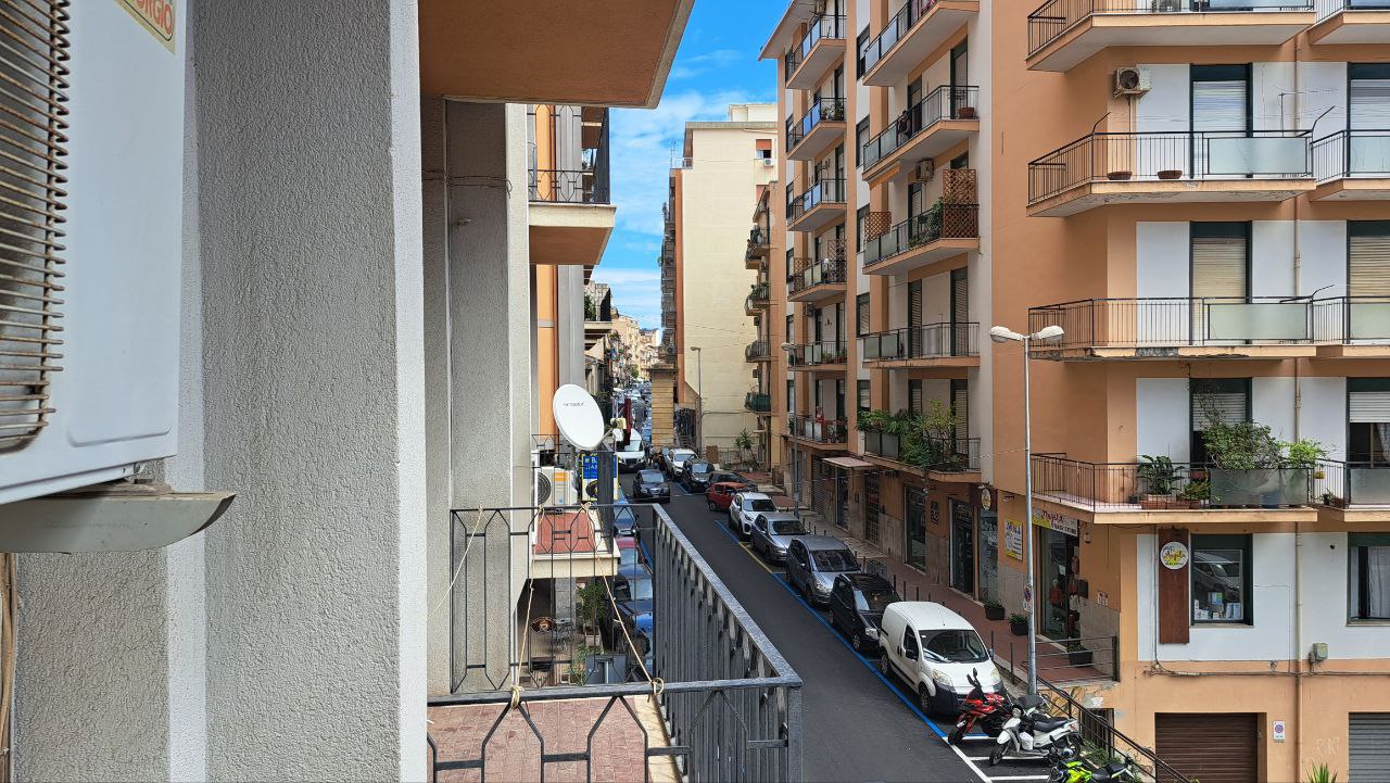 Via Venero grande 4 locali 2 servizi e ripostiglio