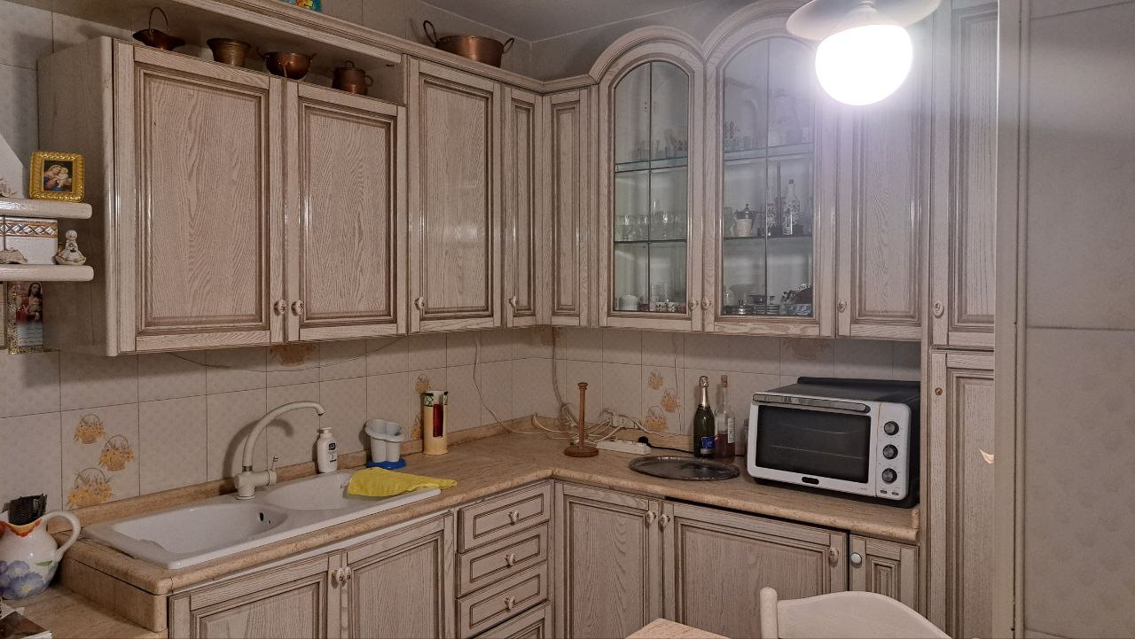 Via Venero grande 4 locali 2 servizi e ripostiglio