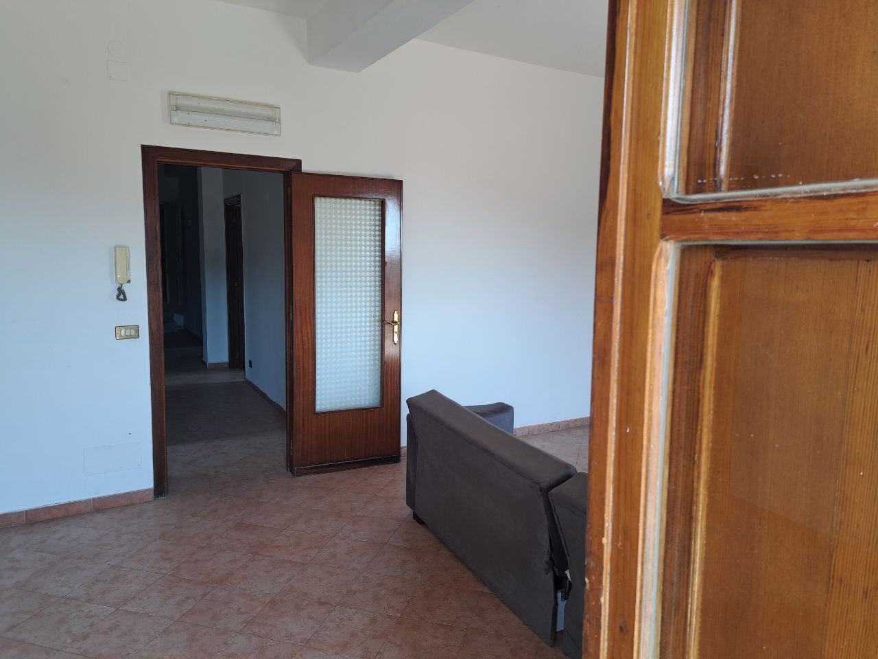 Via Valle Paradiso, 3 locali arredato con box auto
