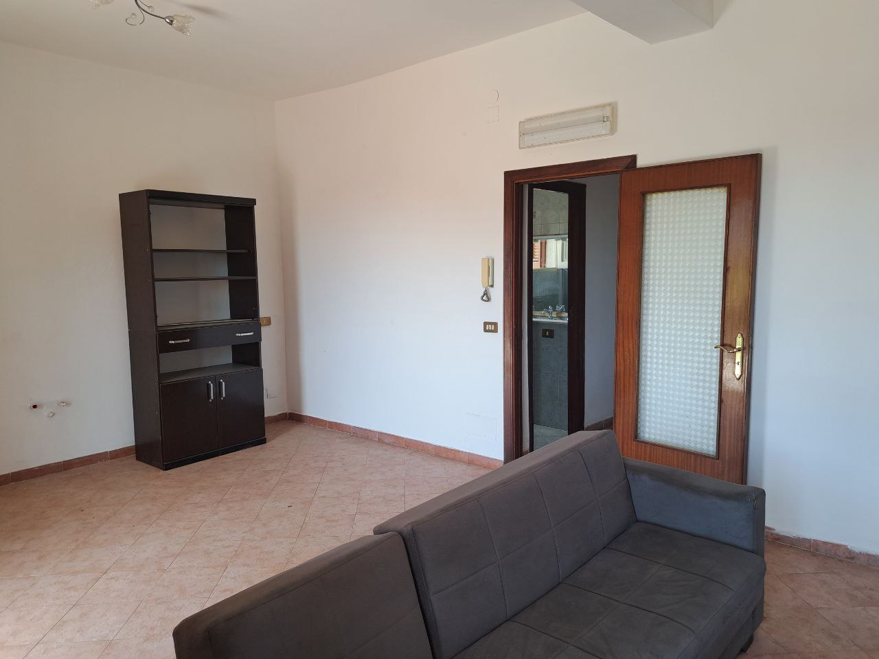 Via Valle Paradiso, 3 locali arredato con box auto