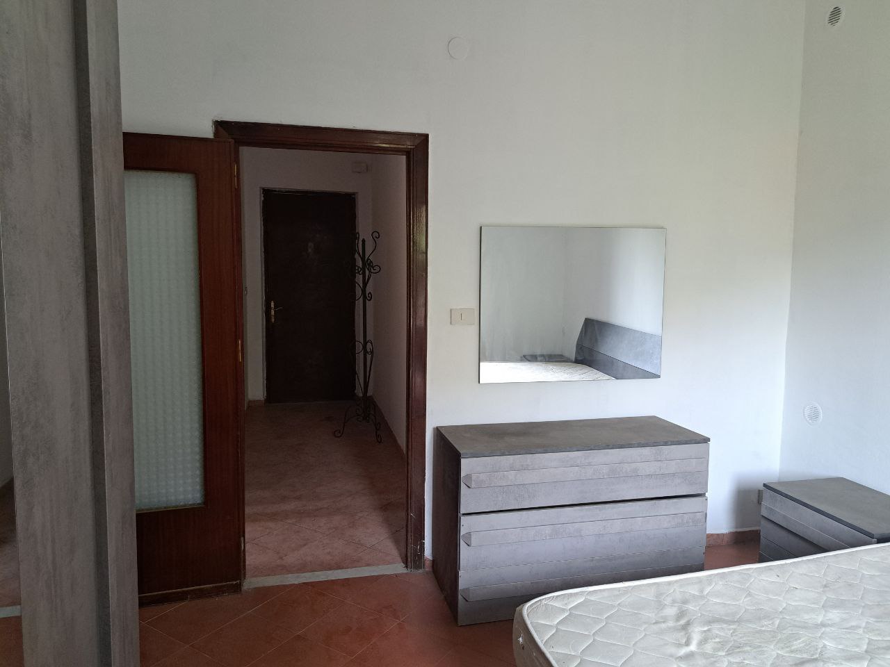 Via Valle Paradiso, 3 locali arredato con box auto