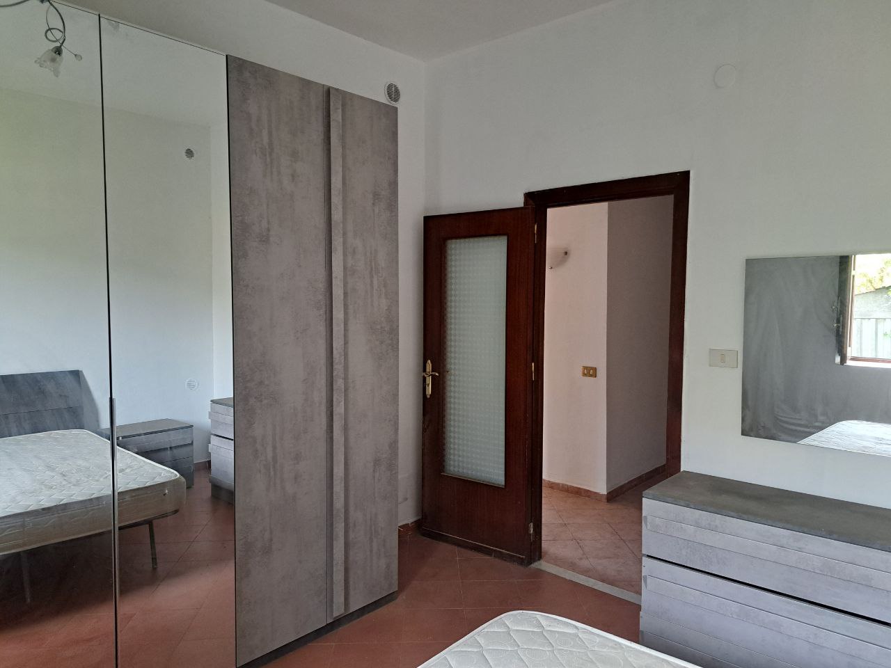 Via Valle Paradiso, 3 locali arredato con box auto