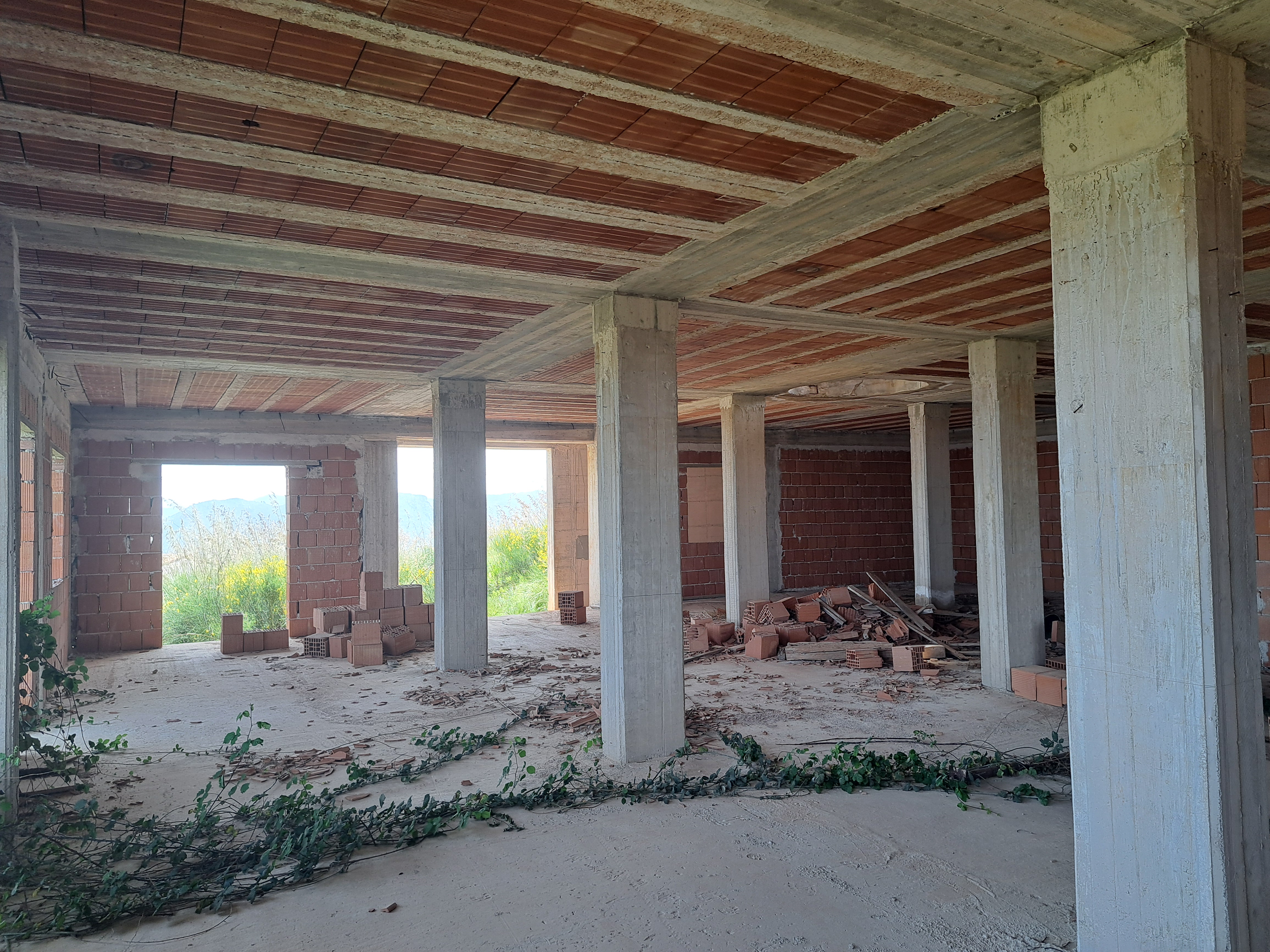 Via Ficiligni, grande panoramica struttura in posizione dominante con vista mare