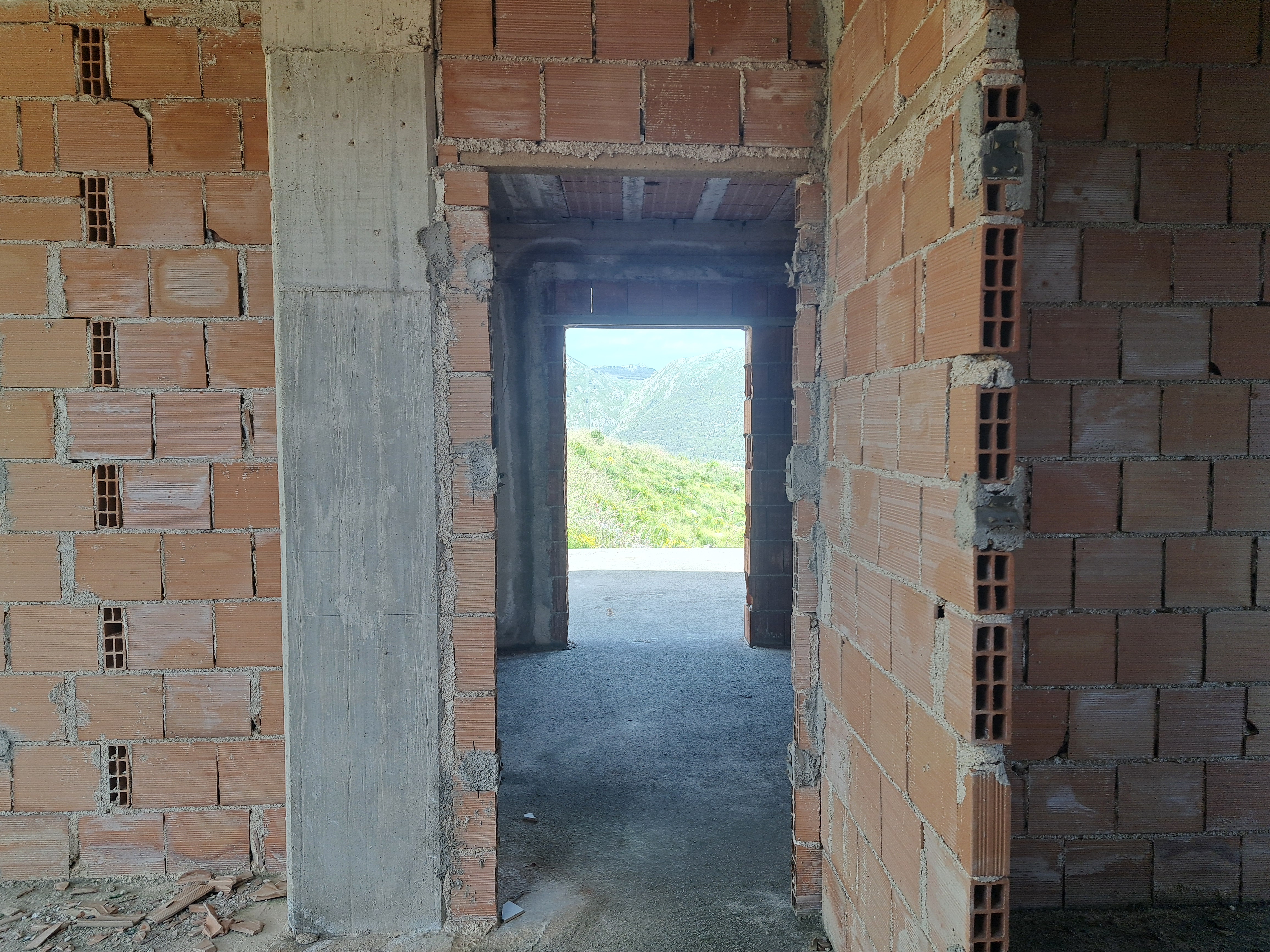 Via Ficiligni, grande panoramica struttura in posizione dominante con vista mare