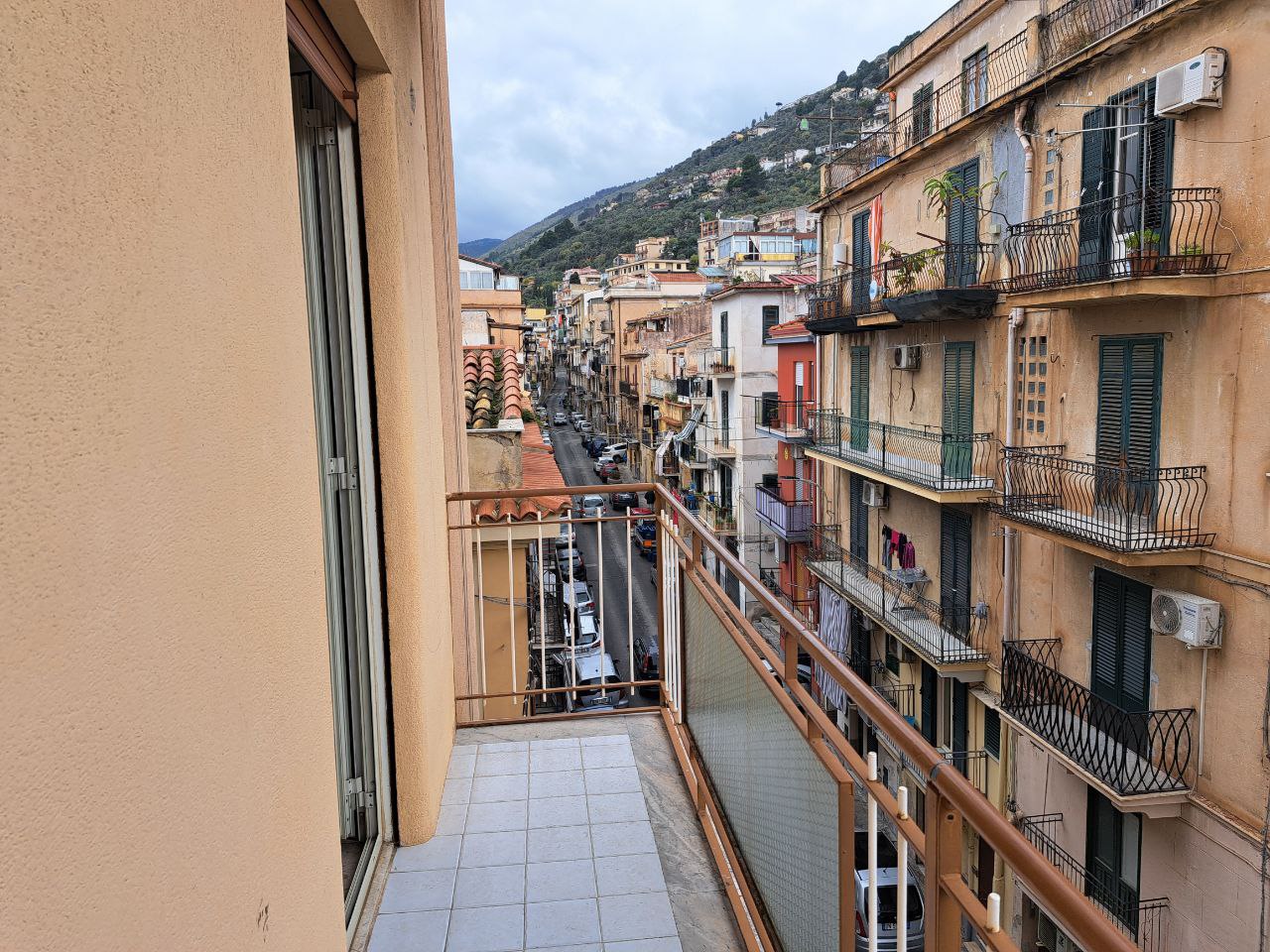 Via Pietro Novelli, 2 locali con cucina abitabile