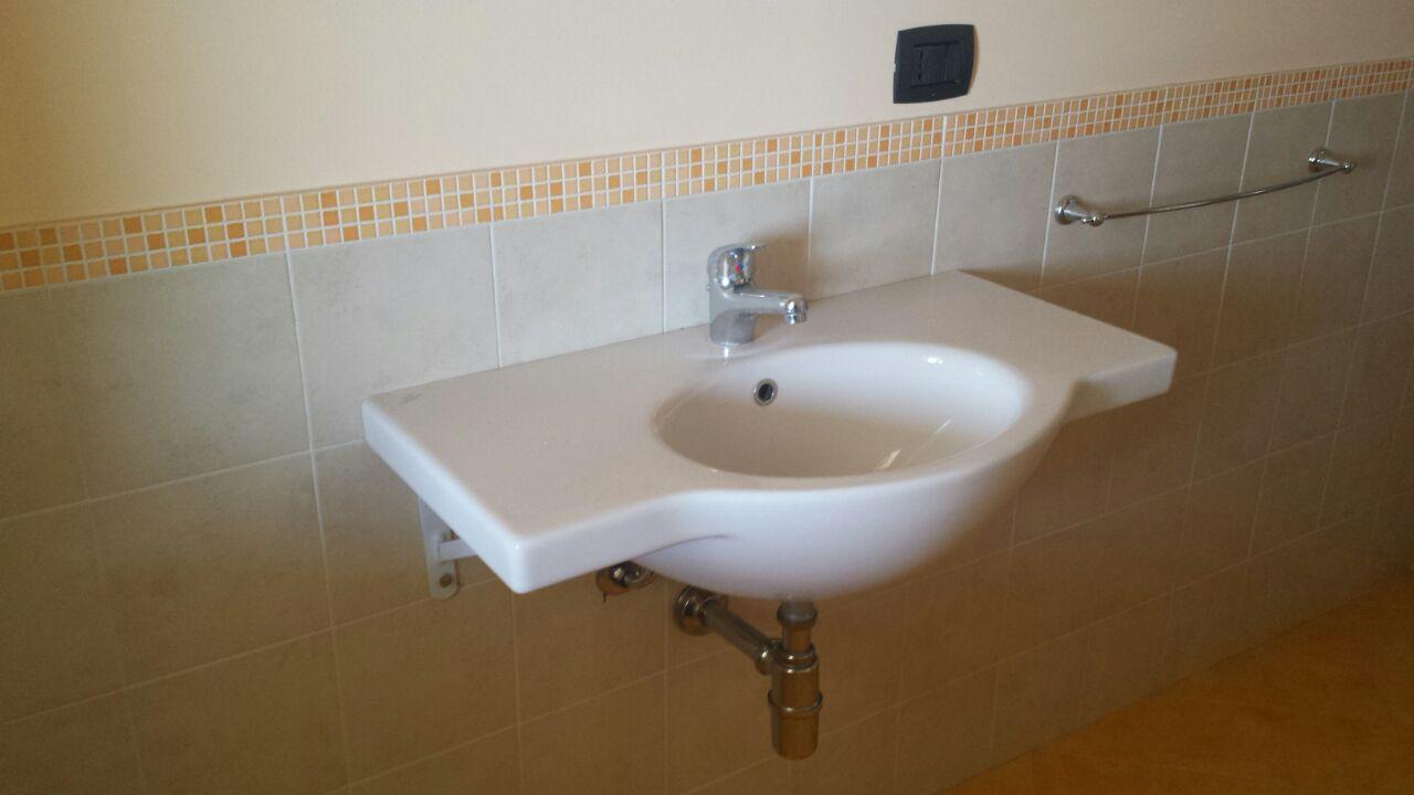 Via Regione Siciliana, 2 vani con cucina-soggiorno