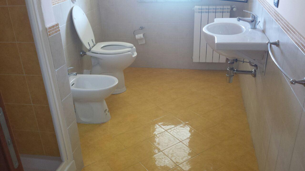 Via Regione Siciliana, 2 vani con cucina-soggiorno