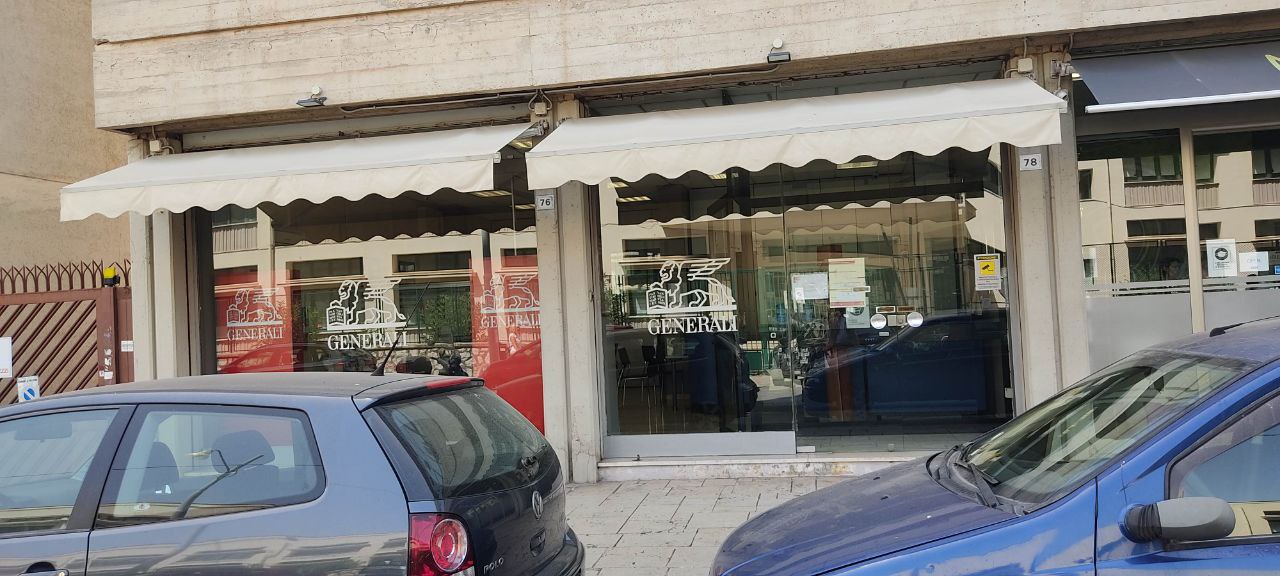 Via Briuccia, locale commerciale di 131 mq