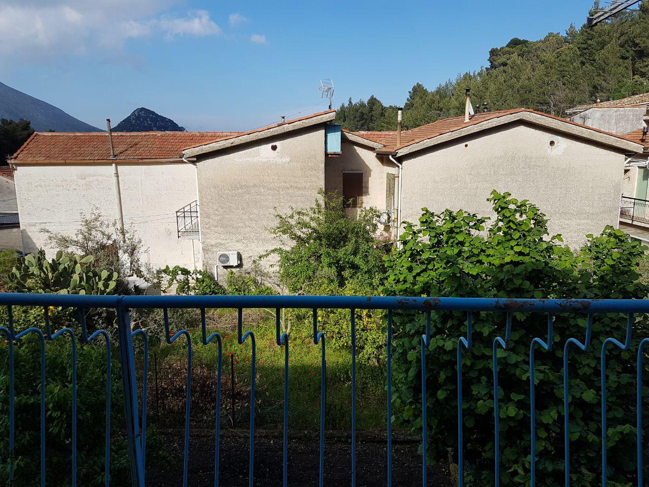 Via Pellerito villinoarredato terrazzo e postoauto