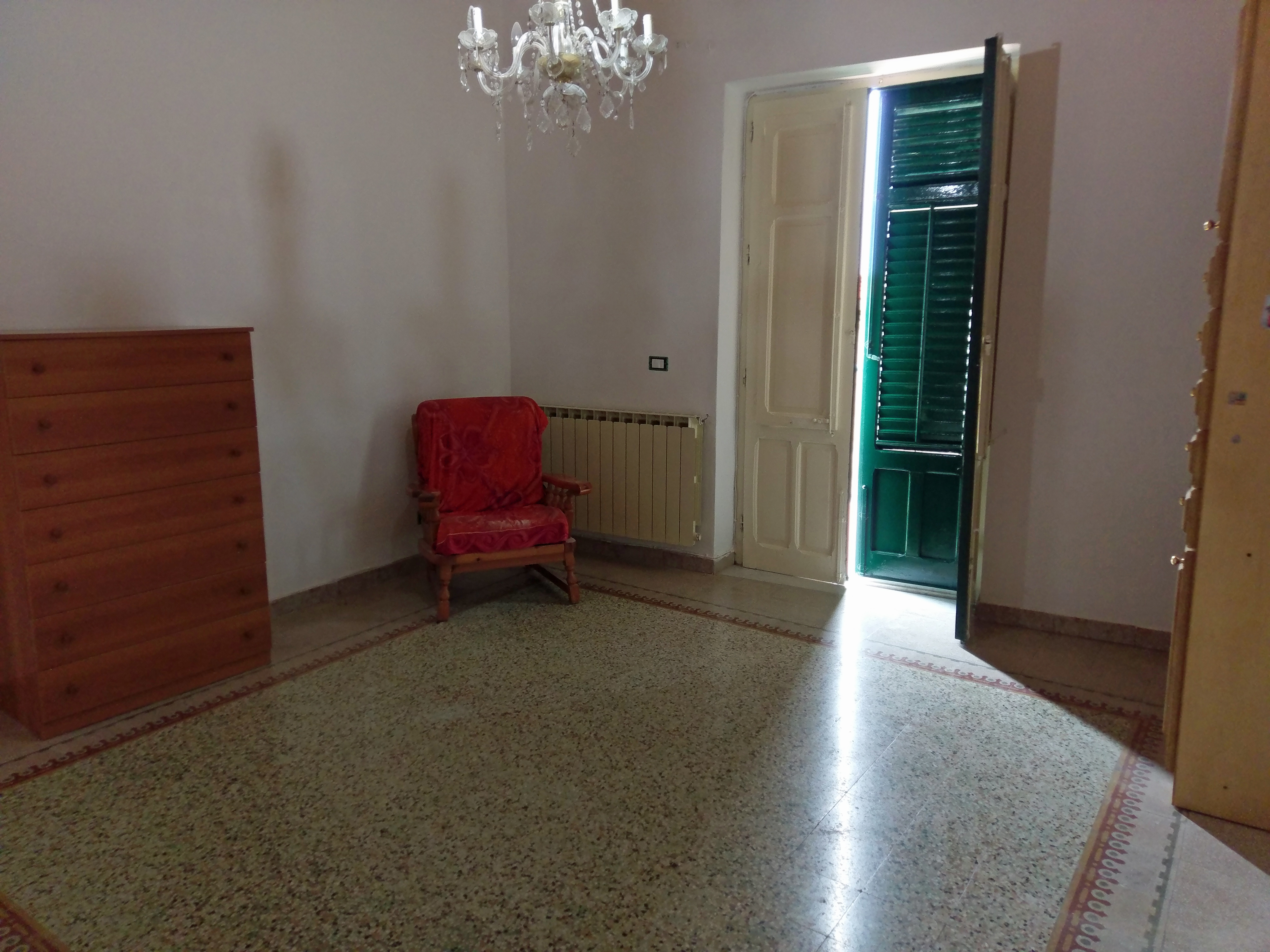 Via Pellerito villinoarredato terrazzo e postoauto