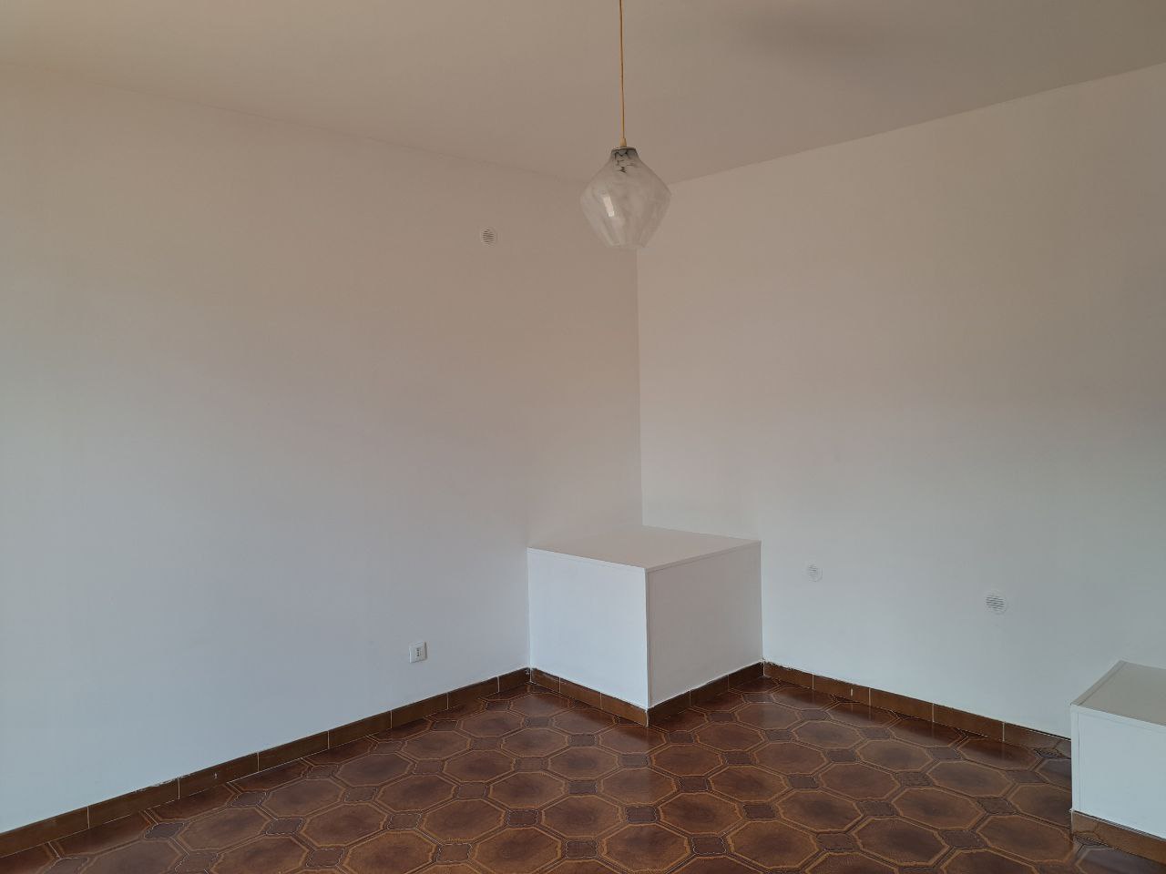 Circonvallazione, casa con posto auto e 2 terrazzi