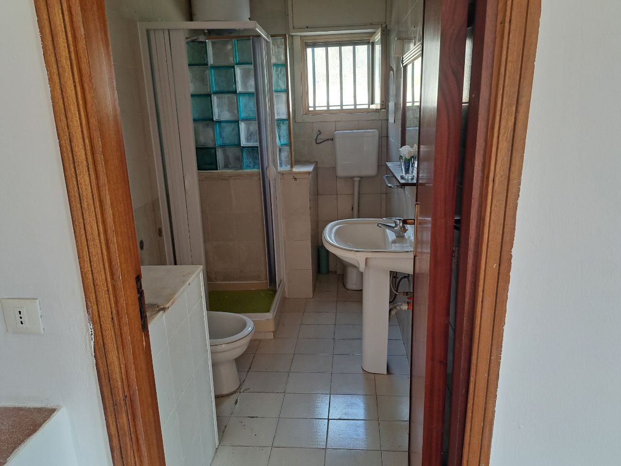 Circonvallazione, casa con posto auto e 2 terrazzi