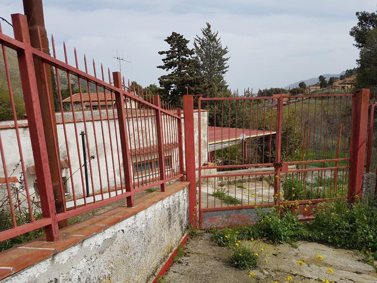 Via delle Rose Caculla piccola casetta di campagna
