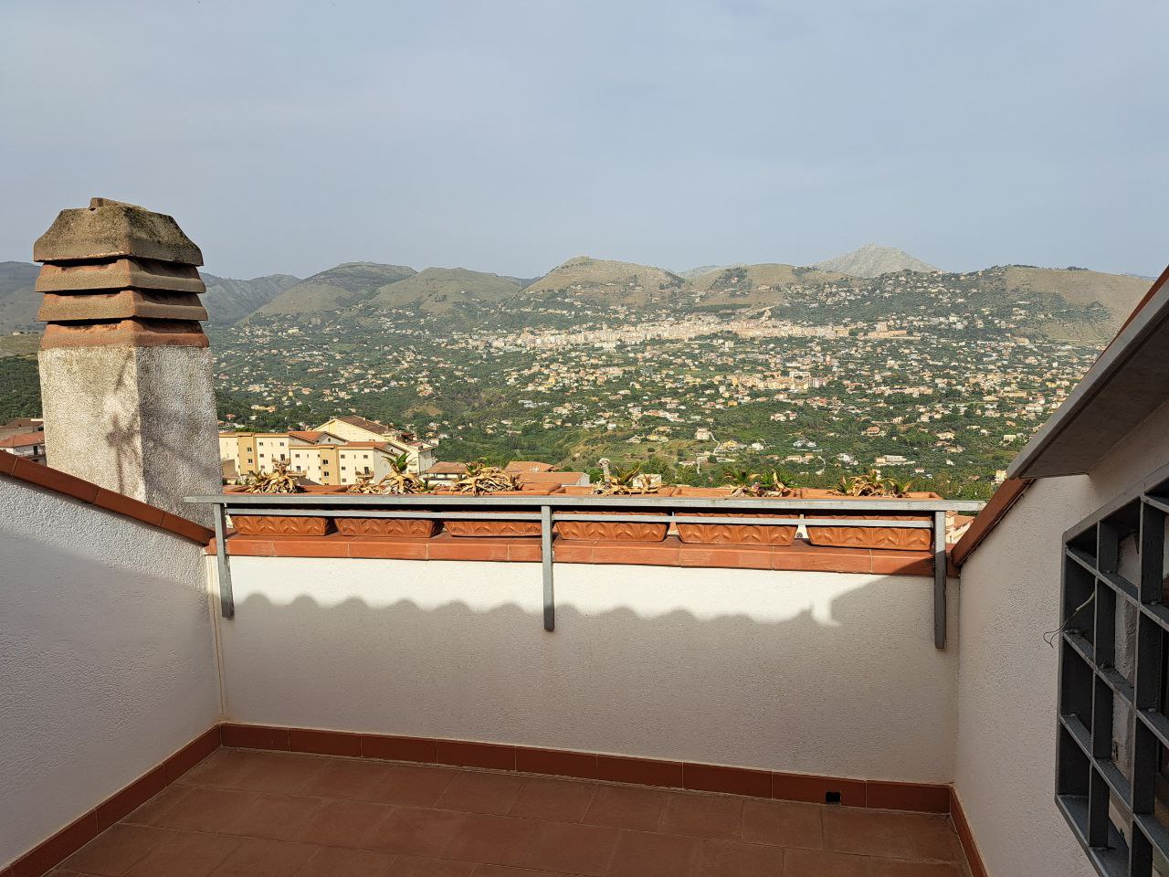 Via PianadegliAlbanesi panoramicaporzione di villa