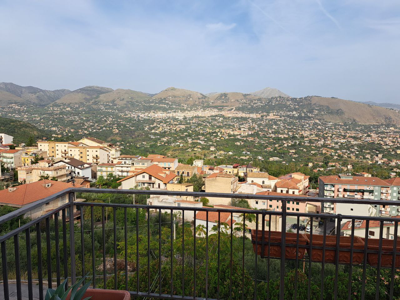 Via PianadegliAlbanesi panoramicaporzione di villa