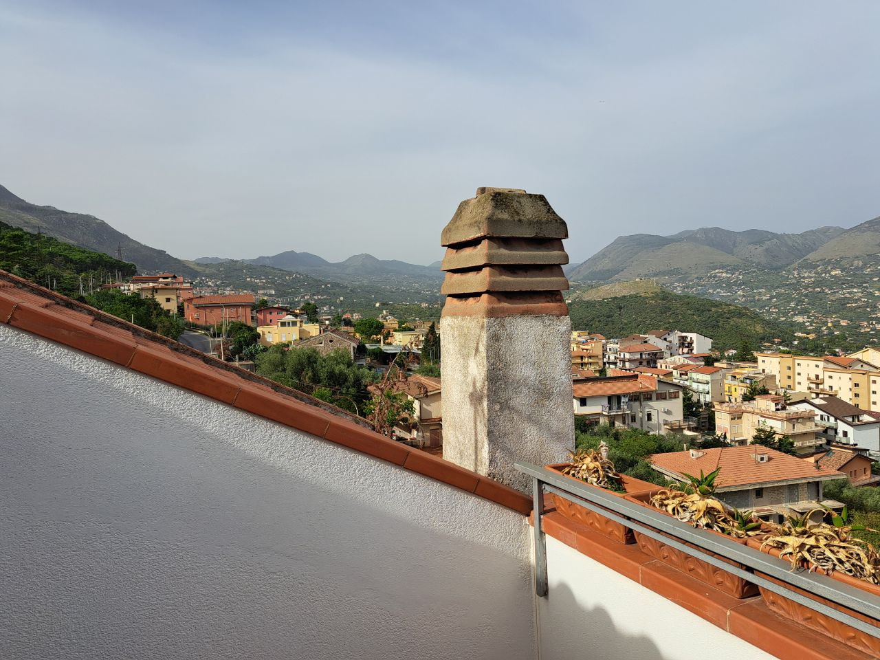 Via PianadegliAlbanesi panoramicaporzione di villa