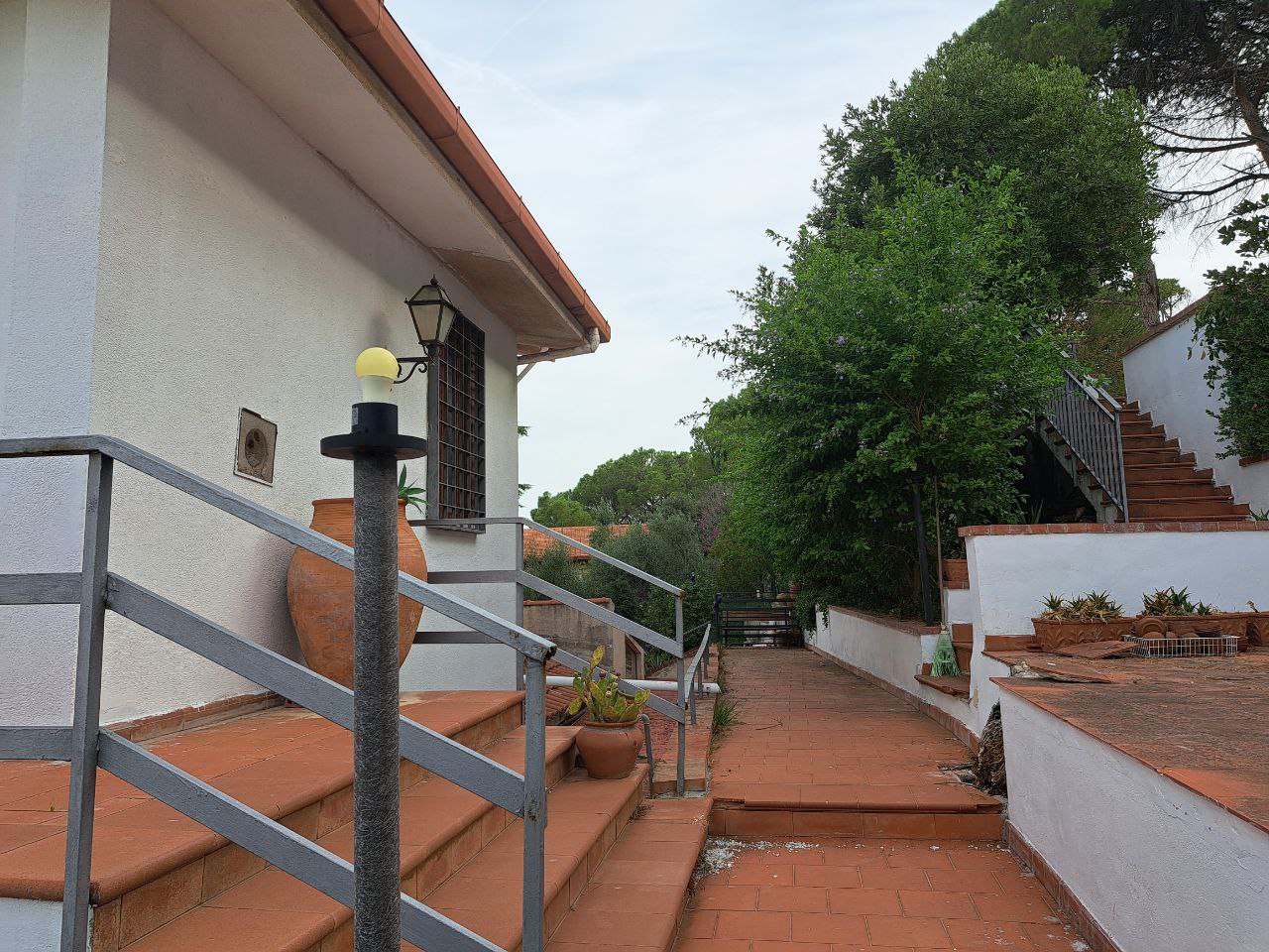 Via PianadegliAlbanesi panoramicaporzione di villa