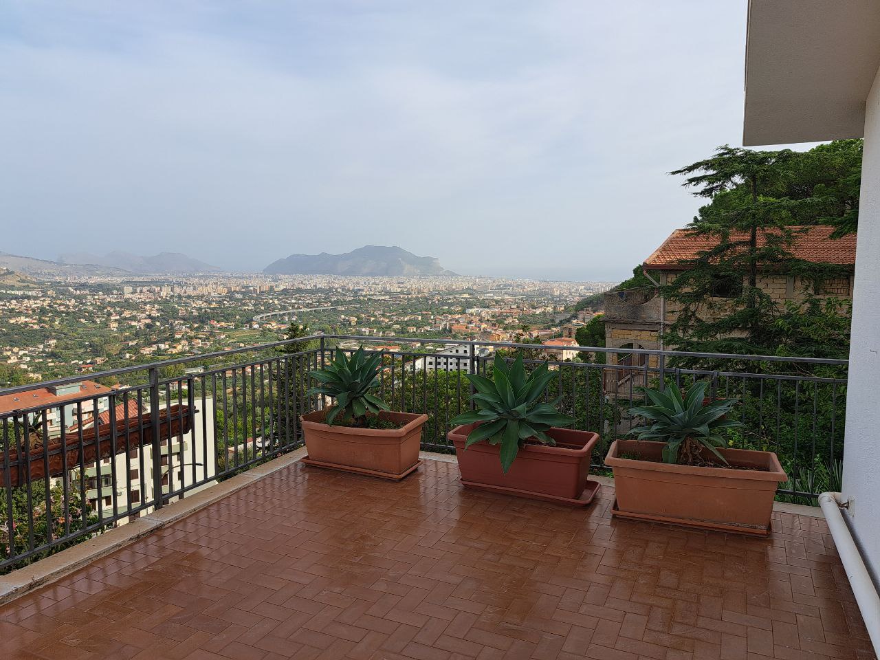 Via PianadegliAlbanesi panoramicaporzione di villa