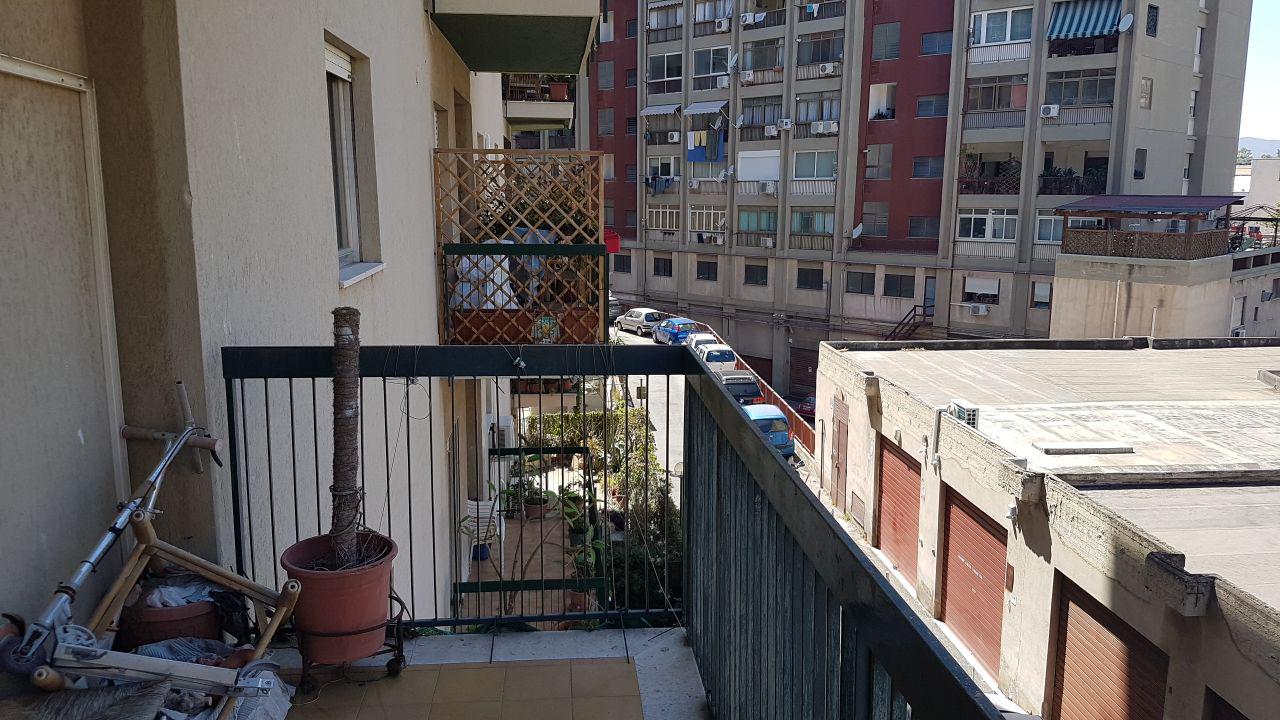 Via Giovan Battista Naselli, 4 vani con 2 ingressi