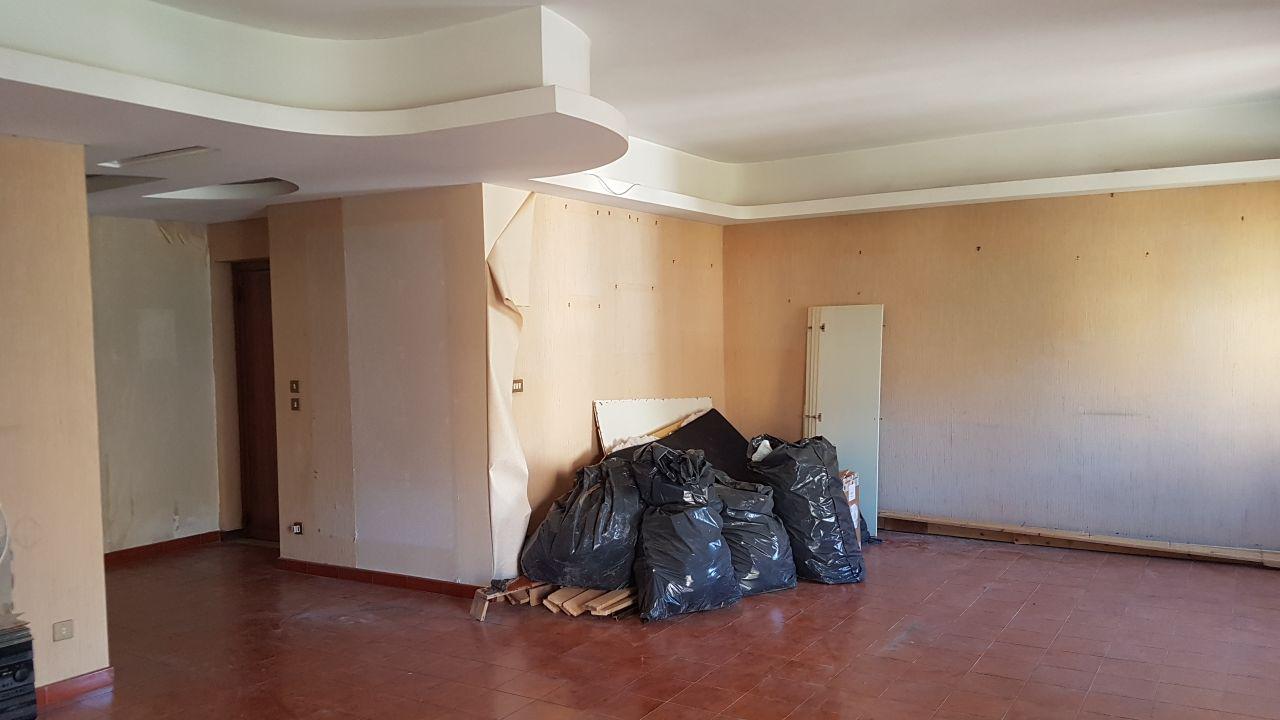 Via Giovan Battista Naselli, 4 vani con 2 ingressi