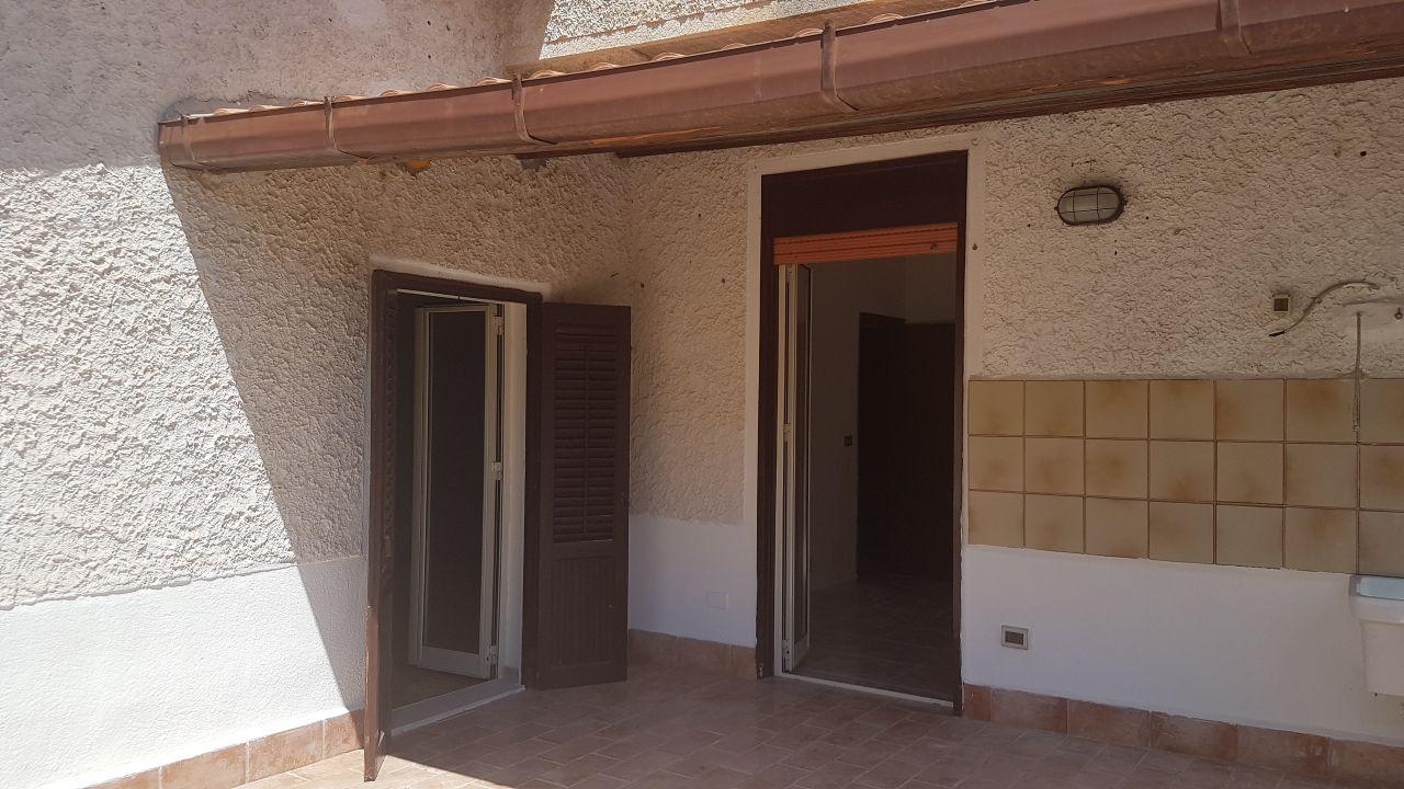 Via Cavallacci, 3 vani con ampio salone e terrazzo