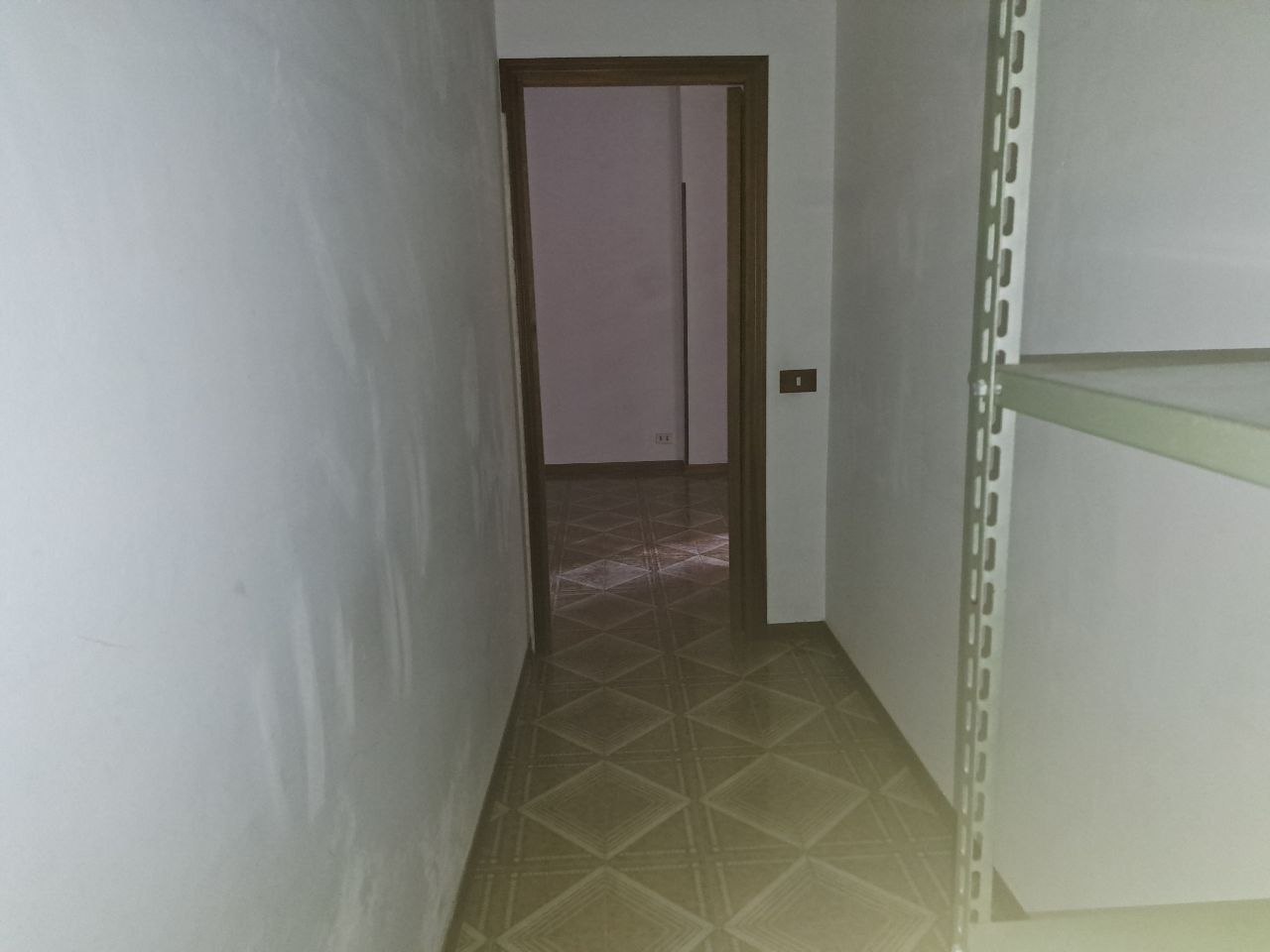 Via Passo d'Api casa con doppi ingressi e box auto