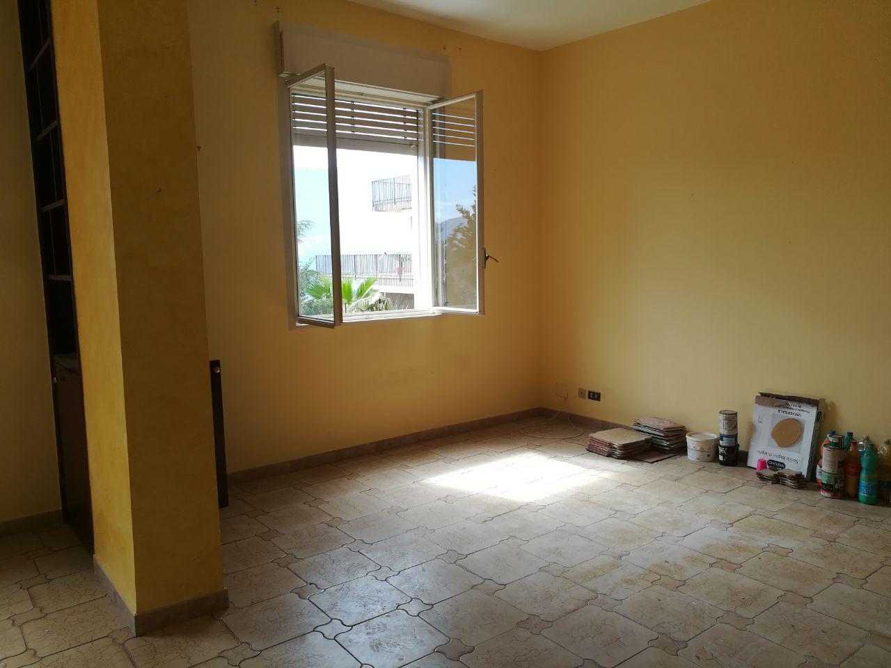 Via B. Manfredi, luminoso appartamento al 1°piano